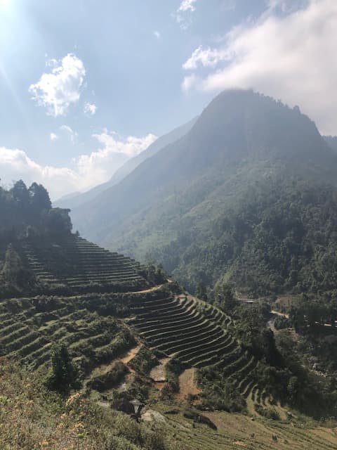 Machu Pitchu during the day.