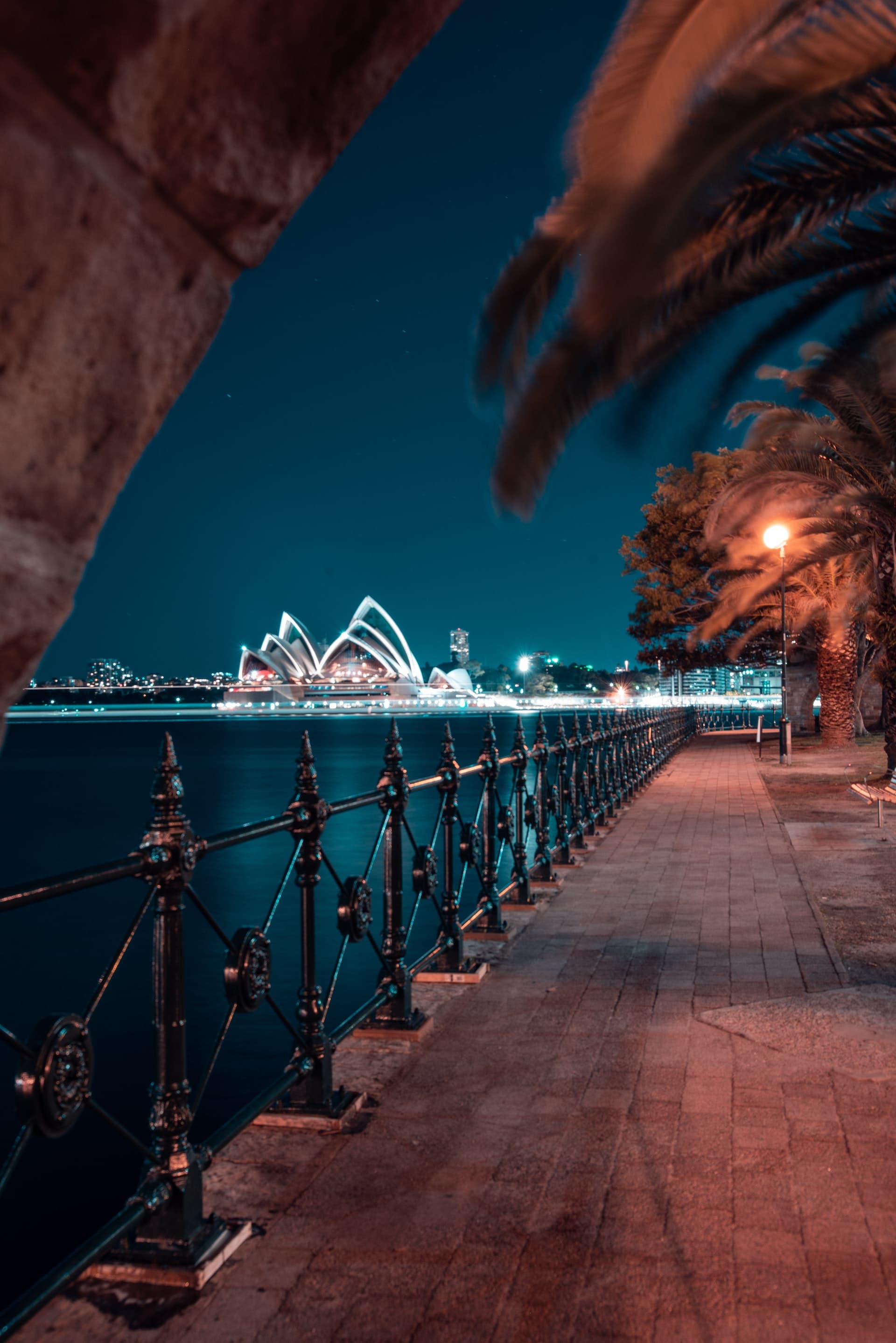 Enjoy the best of Sydney! Its a gateway to all the great things in Australia.