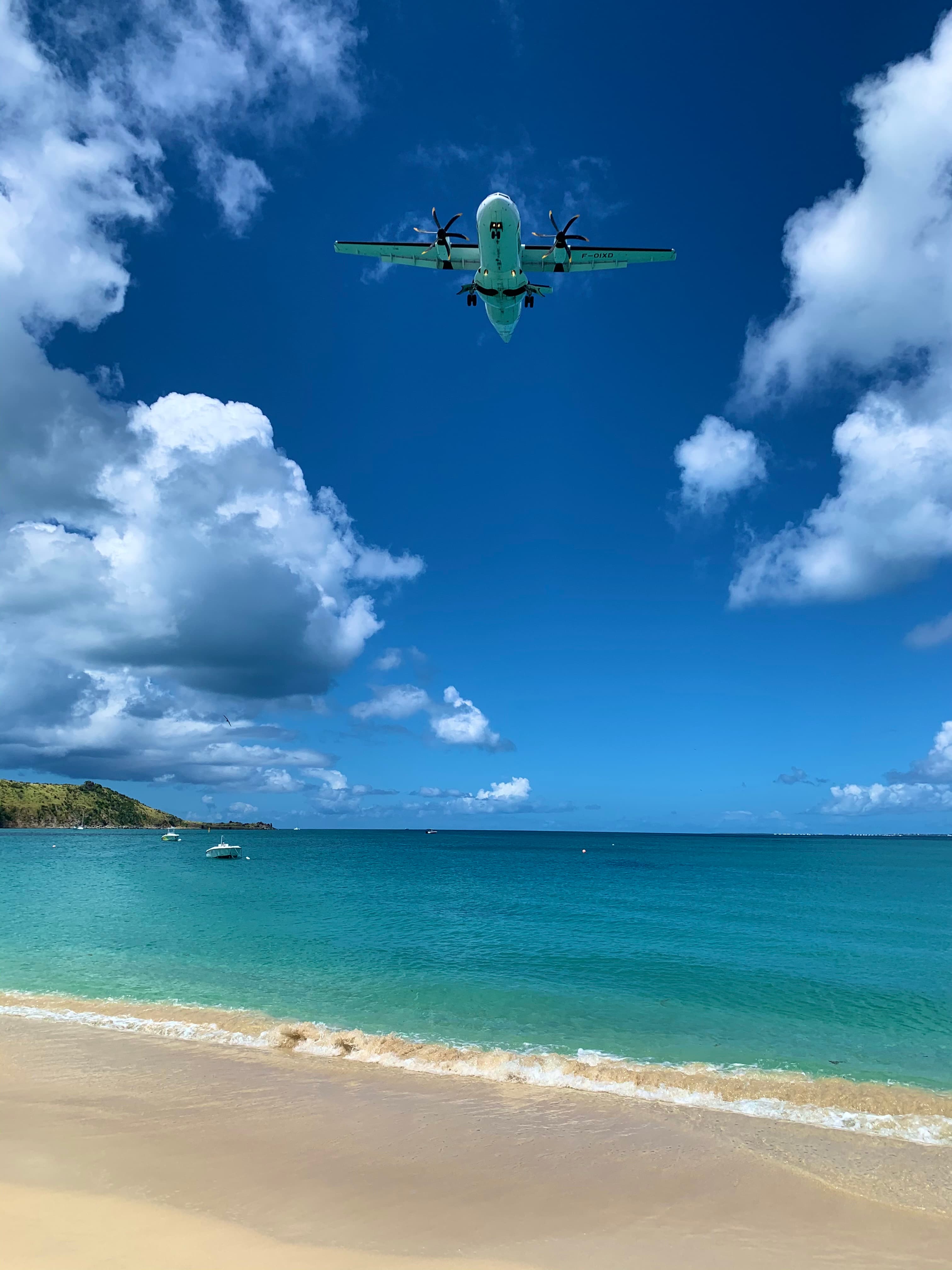 Blue Sky and the plane
