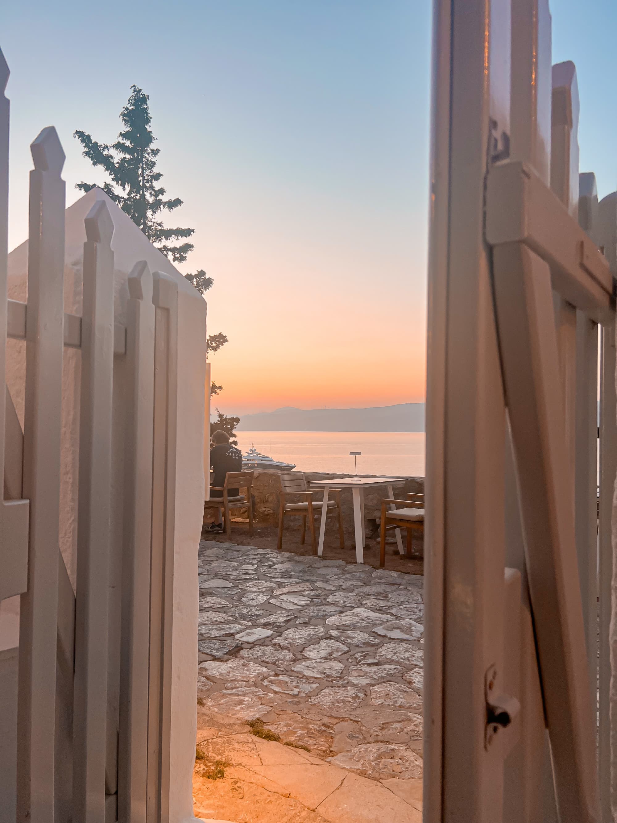 An outdoor picture of white fence