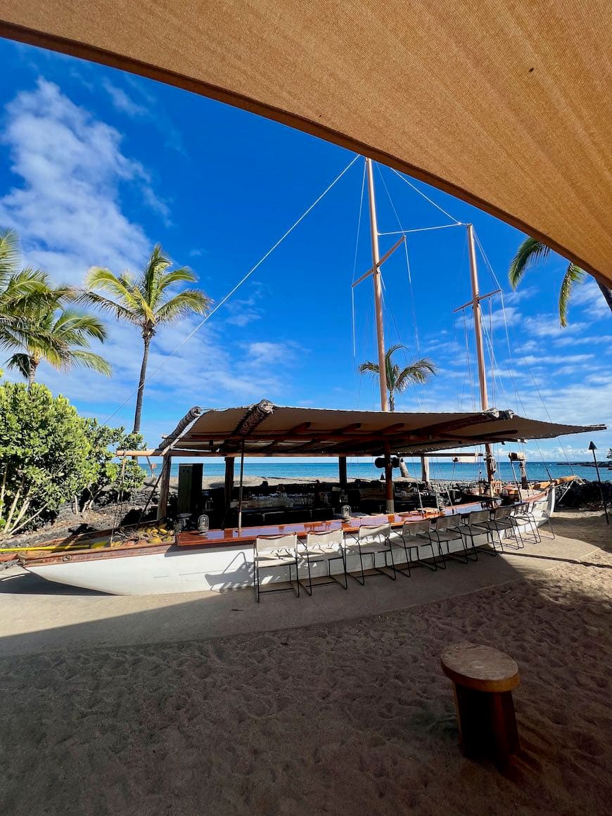 A bar in the shape of a ship during the daytime