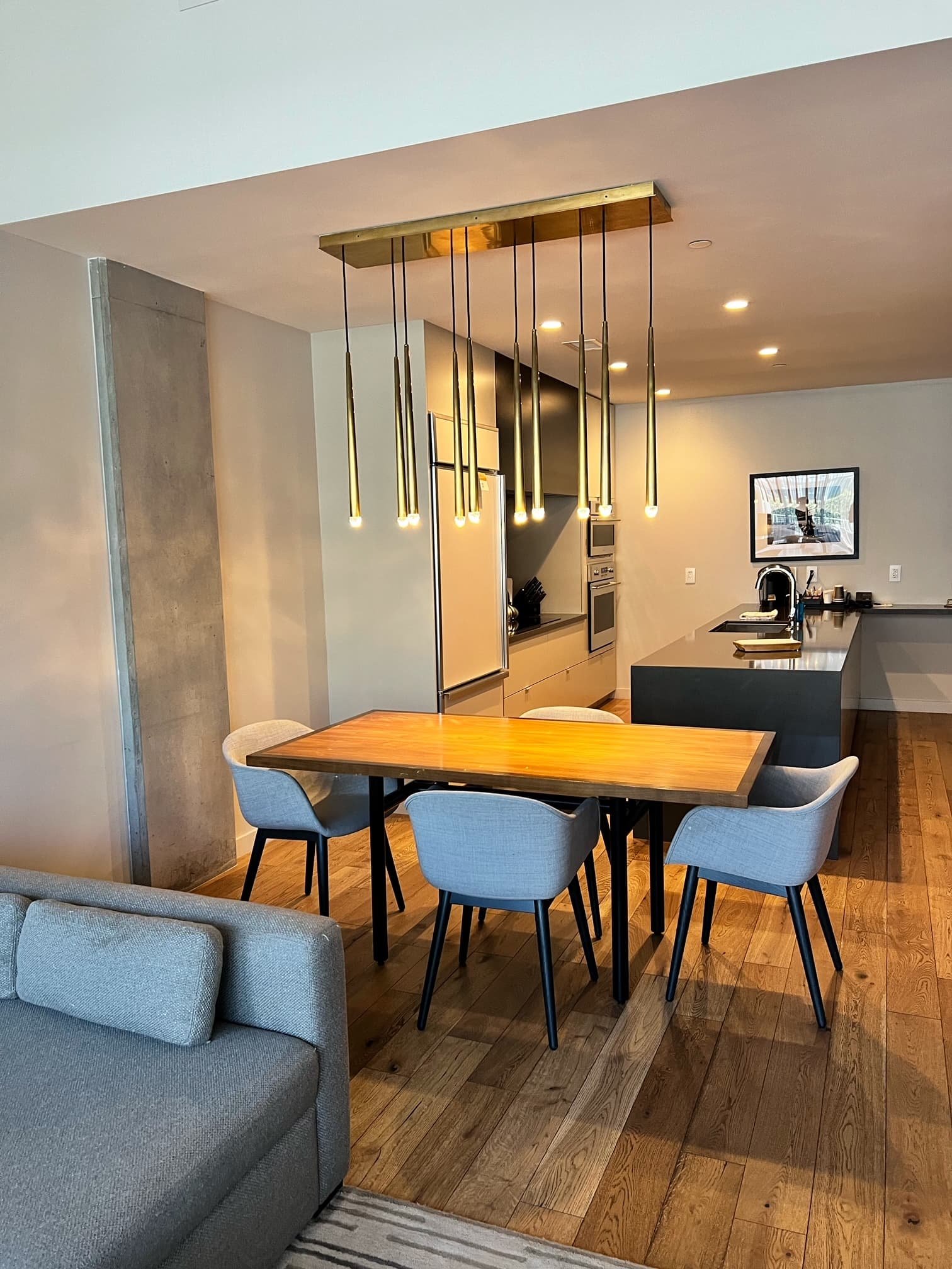 Studio Suite Residences Kitchen and Dining