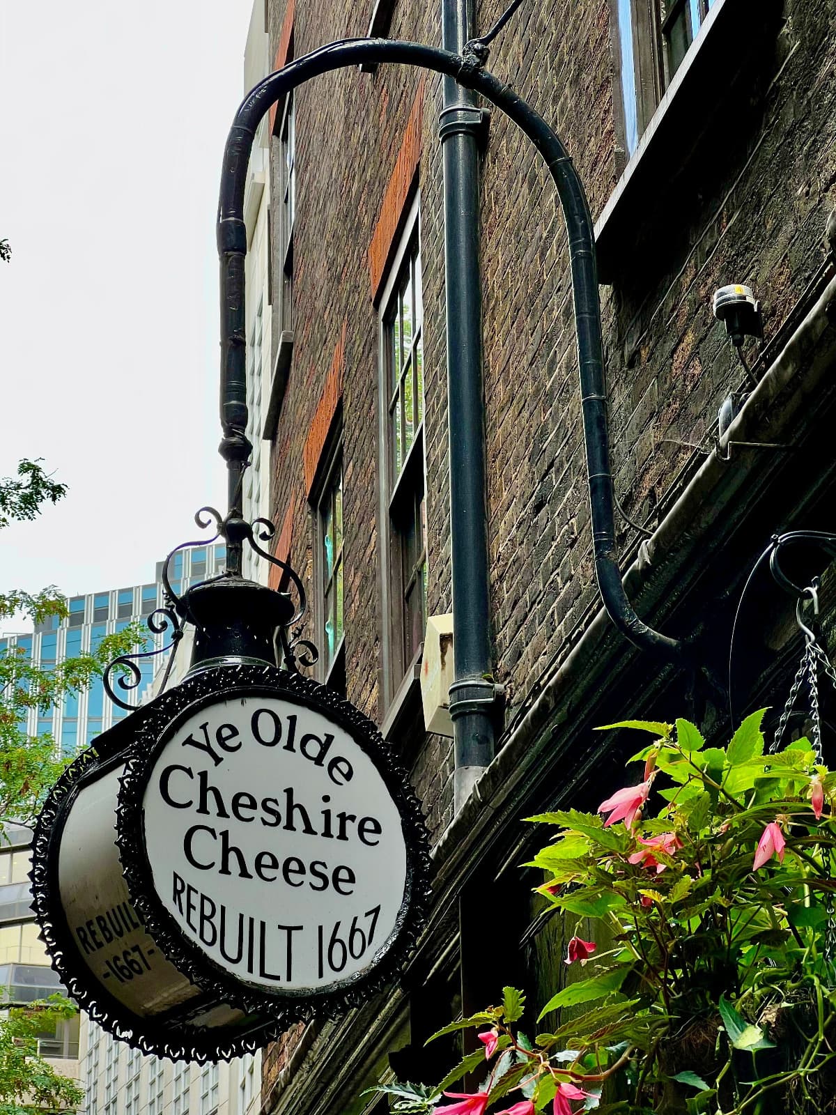 Ye Olde Cheshire Cheese - Heather Budd
