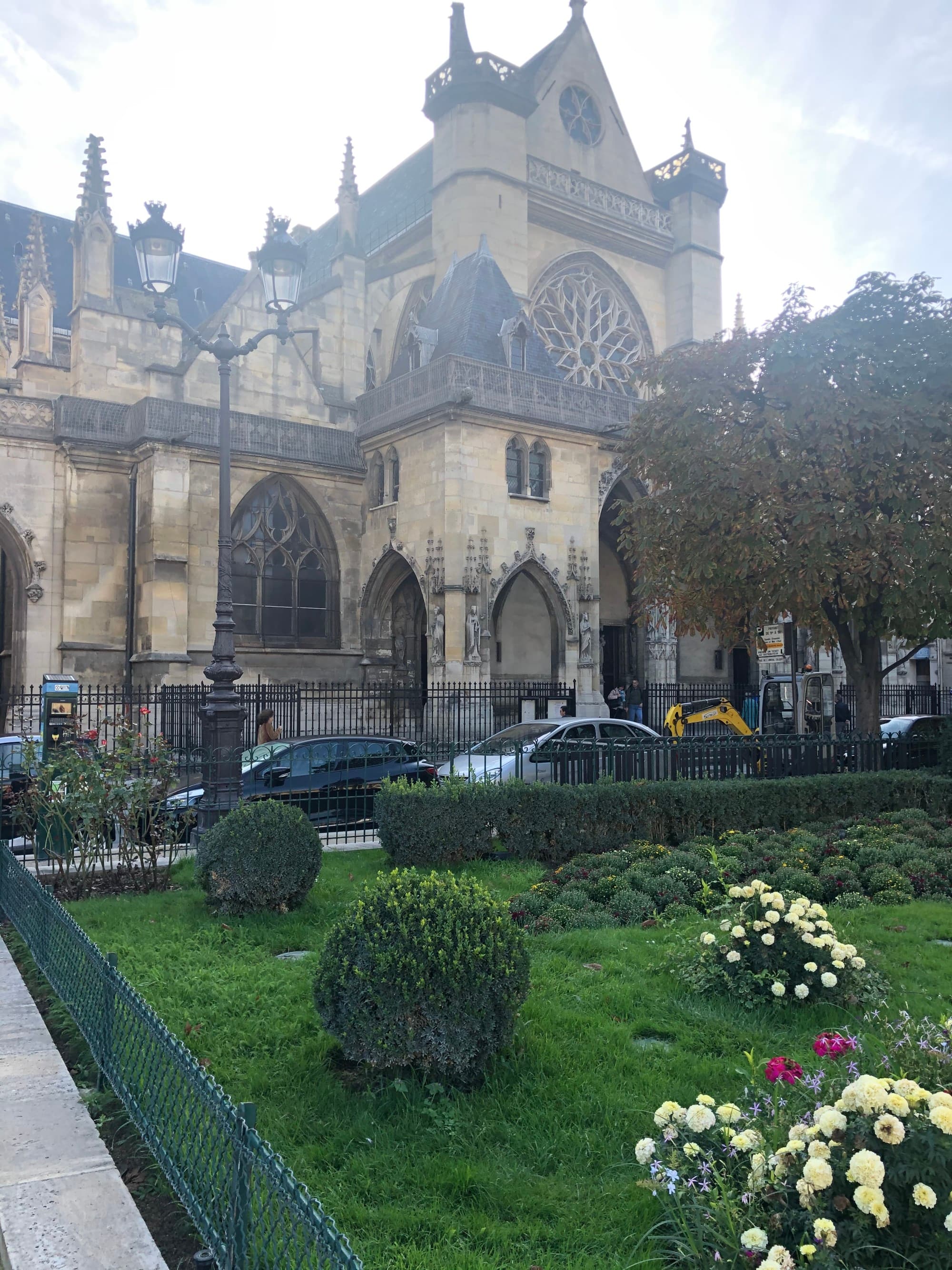 SquareMichel - the ornate Caldagues Church with a garden in front near the Regina Hotel Paris.