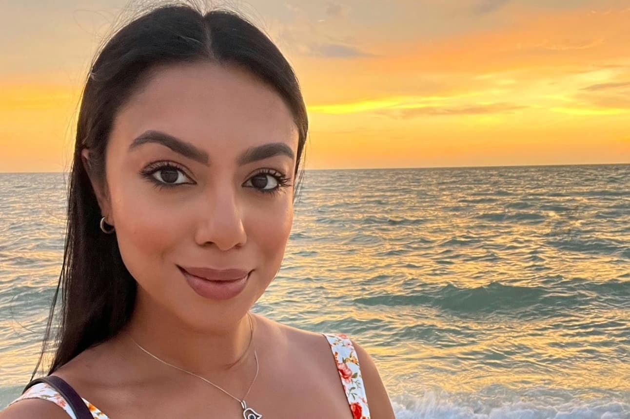 Travel advisor Tanima on the slanted ocean