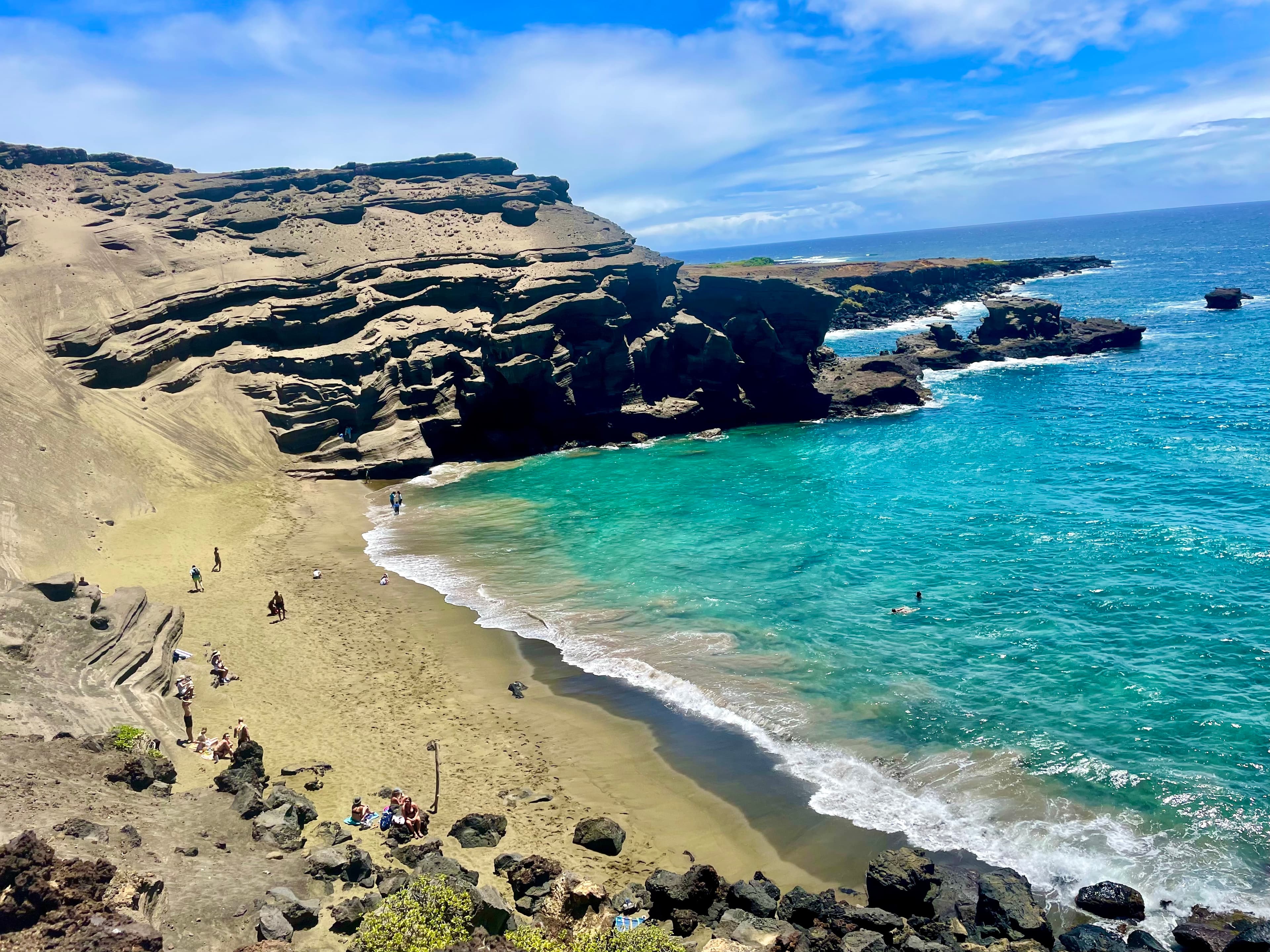 Papakolea Green Sand Beach view