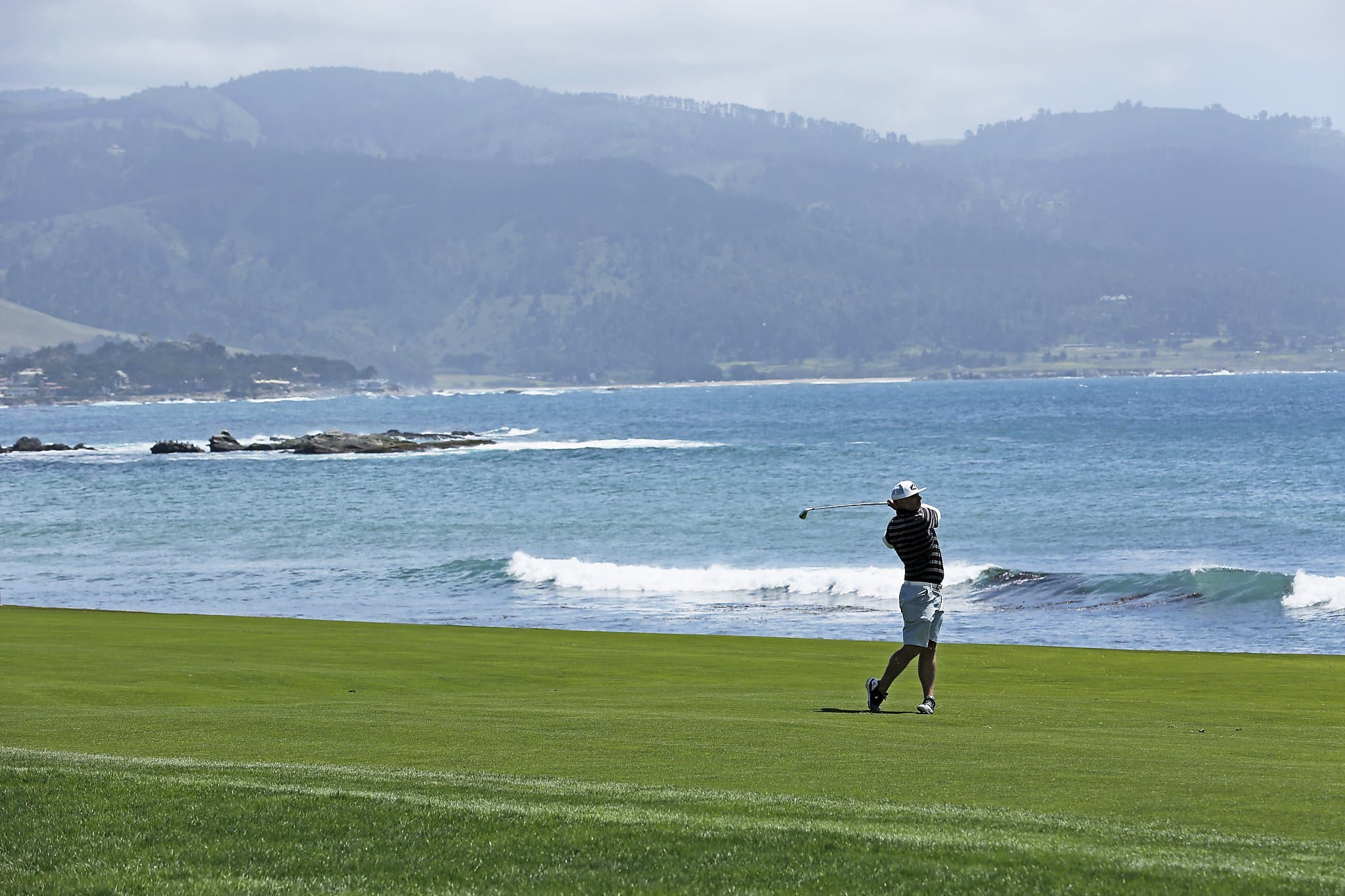 Planning a Golf Trip Pebble Beach Golf Links - The No.1 Public Course in the US Planning a Golf Trip Pebble Beach Golf Links - The No.1 Public Course in the US