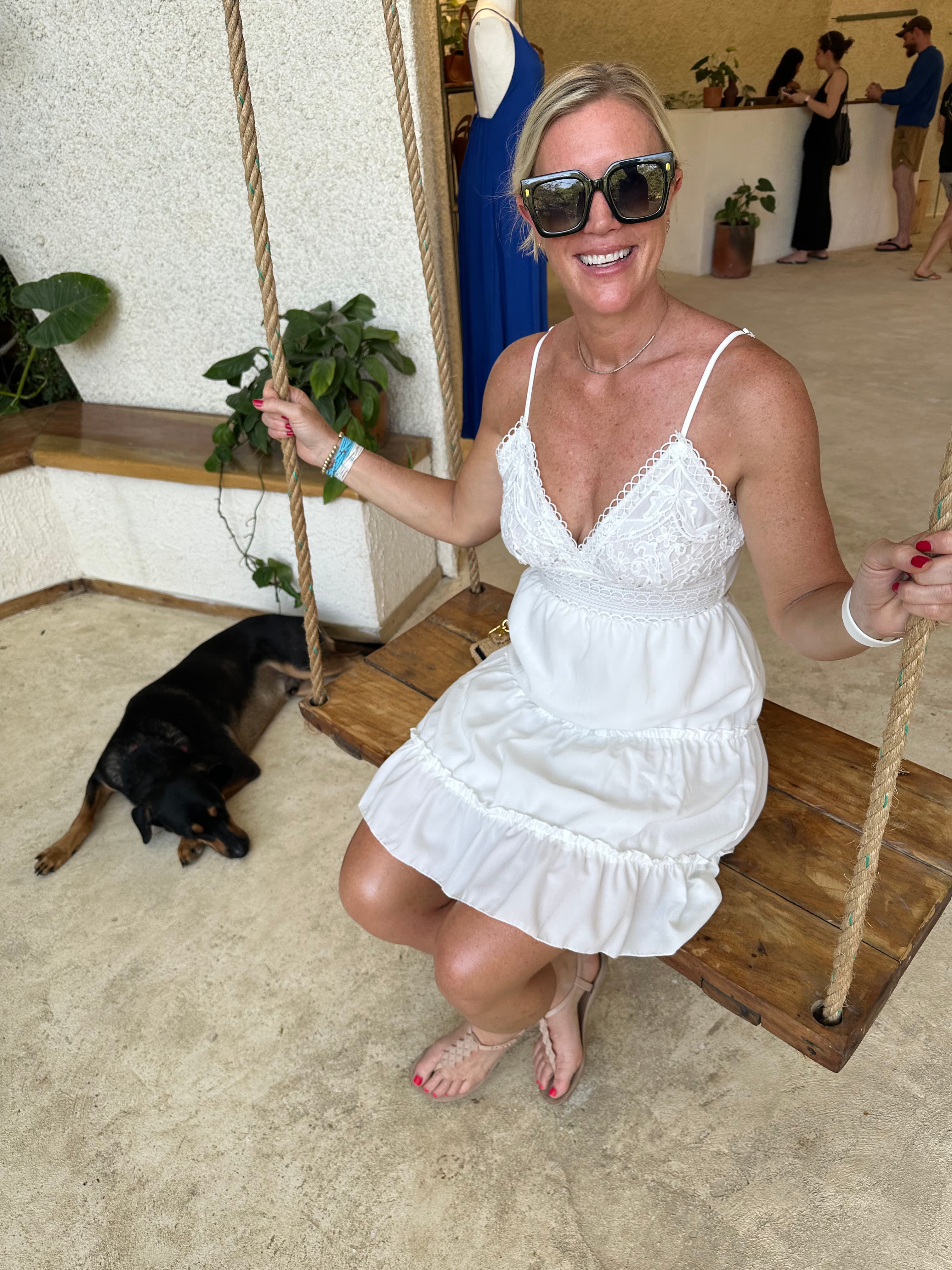 Picture of Jeeny in swing