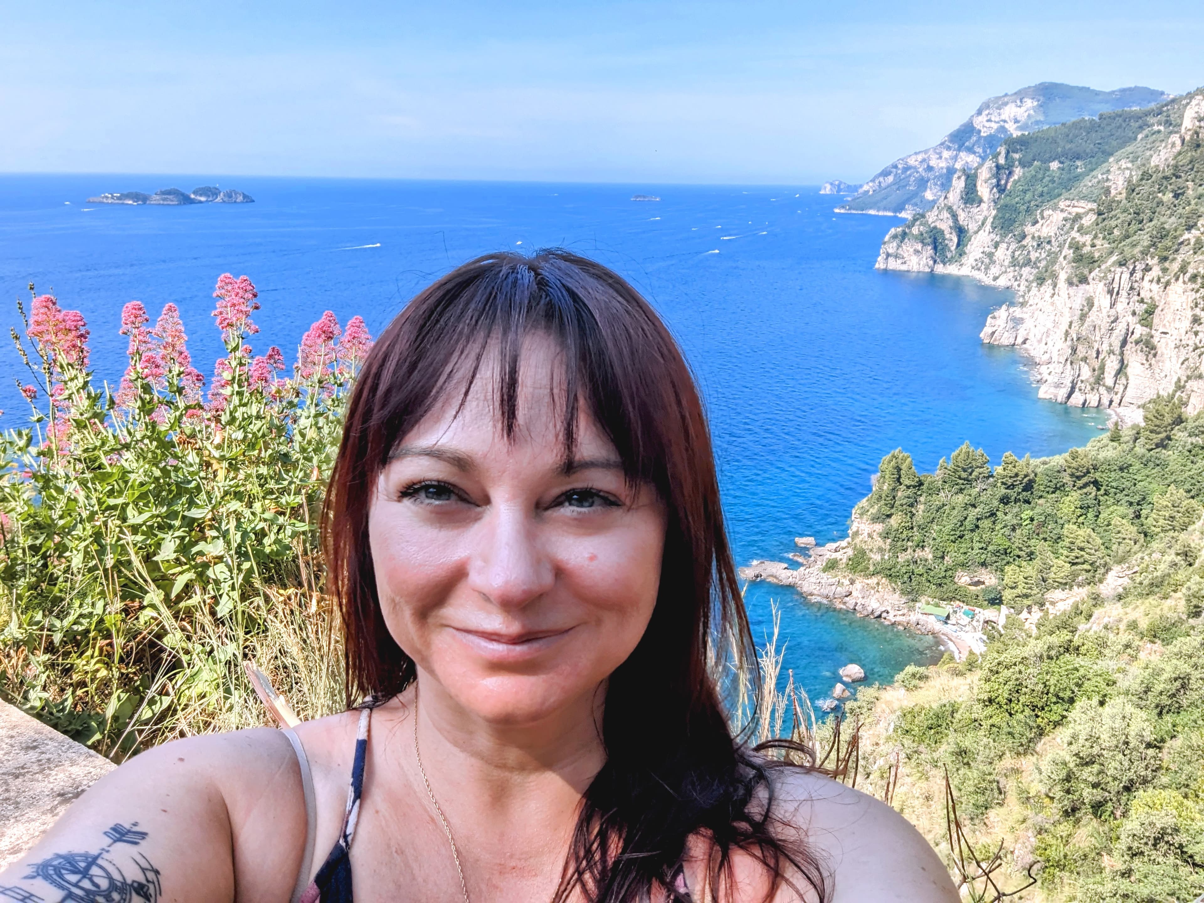 Picture of Amanda with sea view