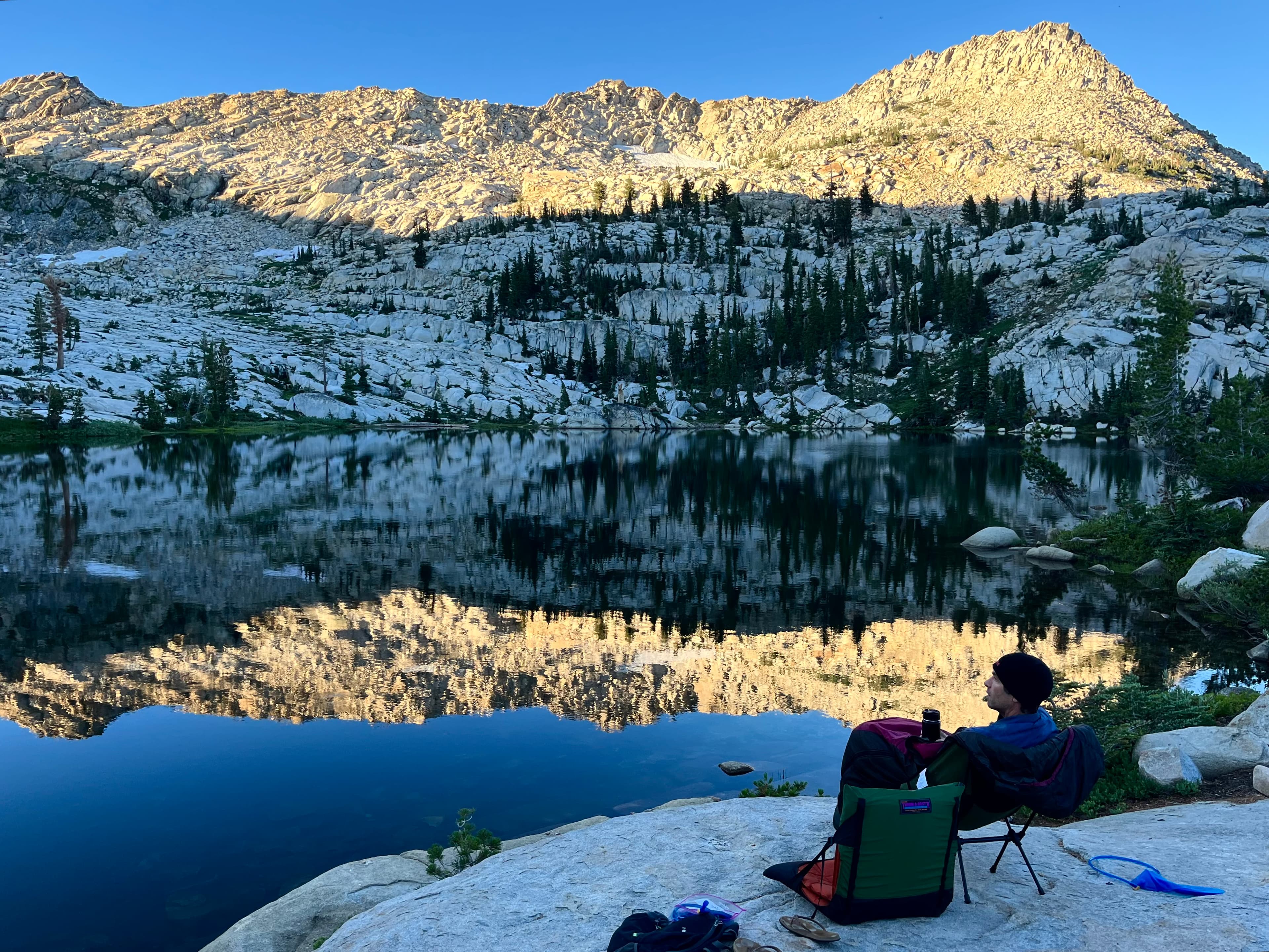A beautiful view of lake