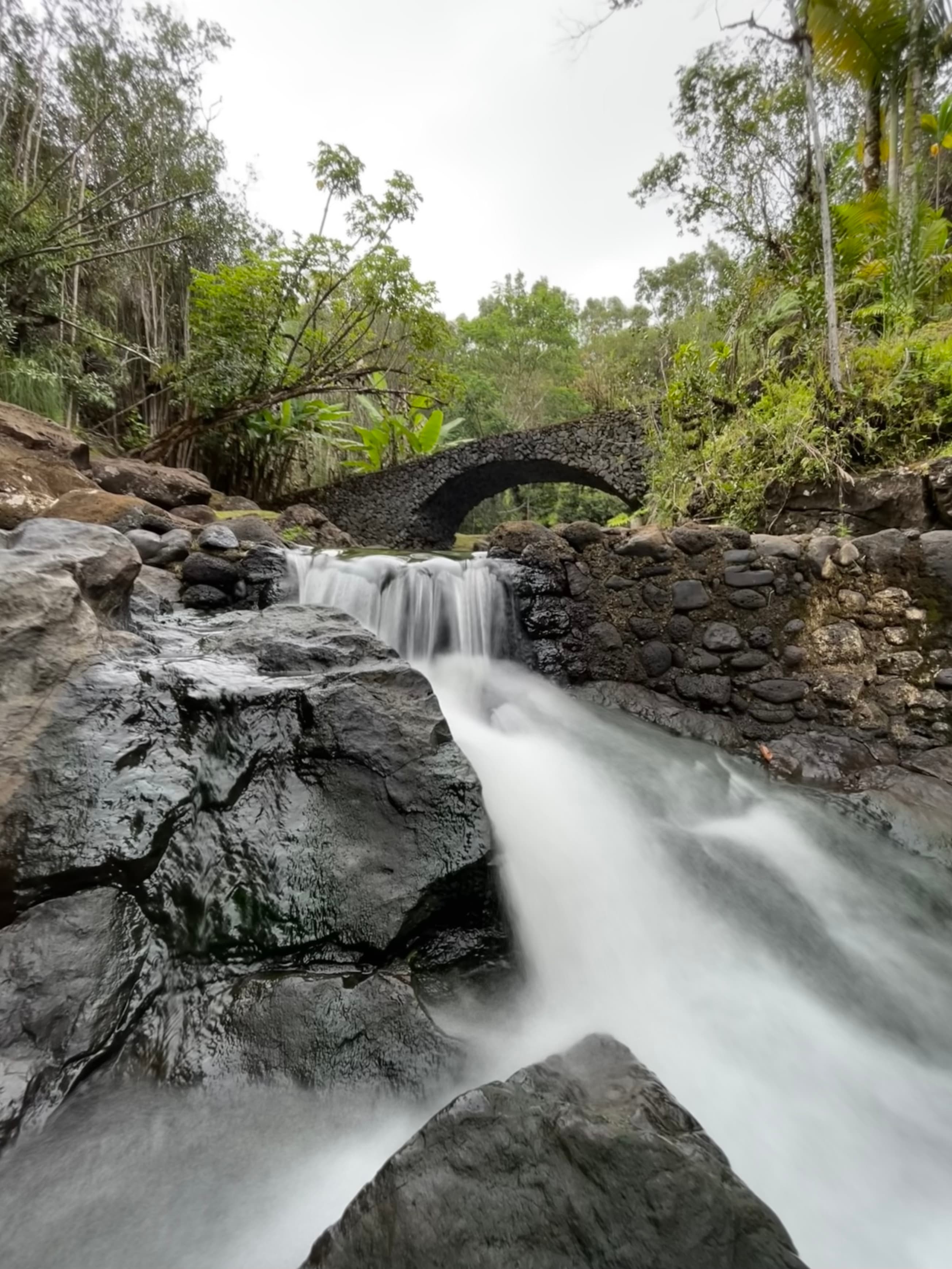 A beautiful view of waterfall