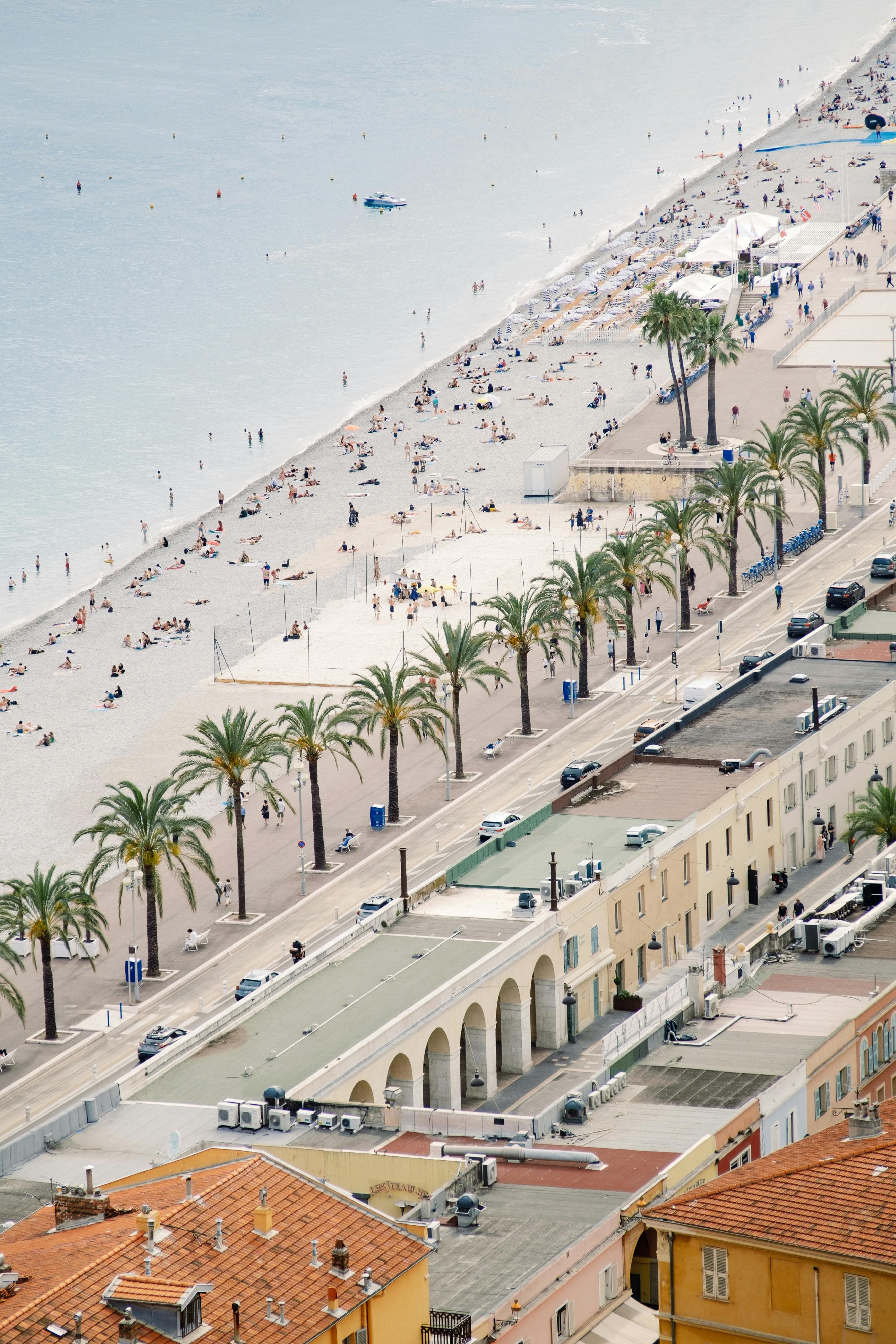 The Best of the French Riviera: A Guide to Nice, Monaco and Èze curated by Madison Ebben