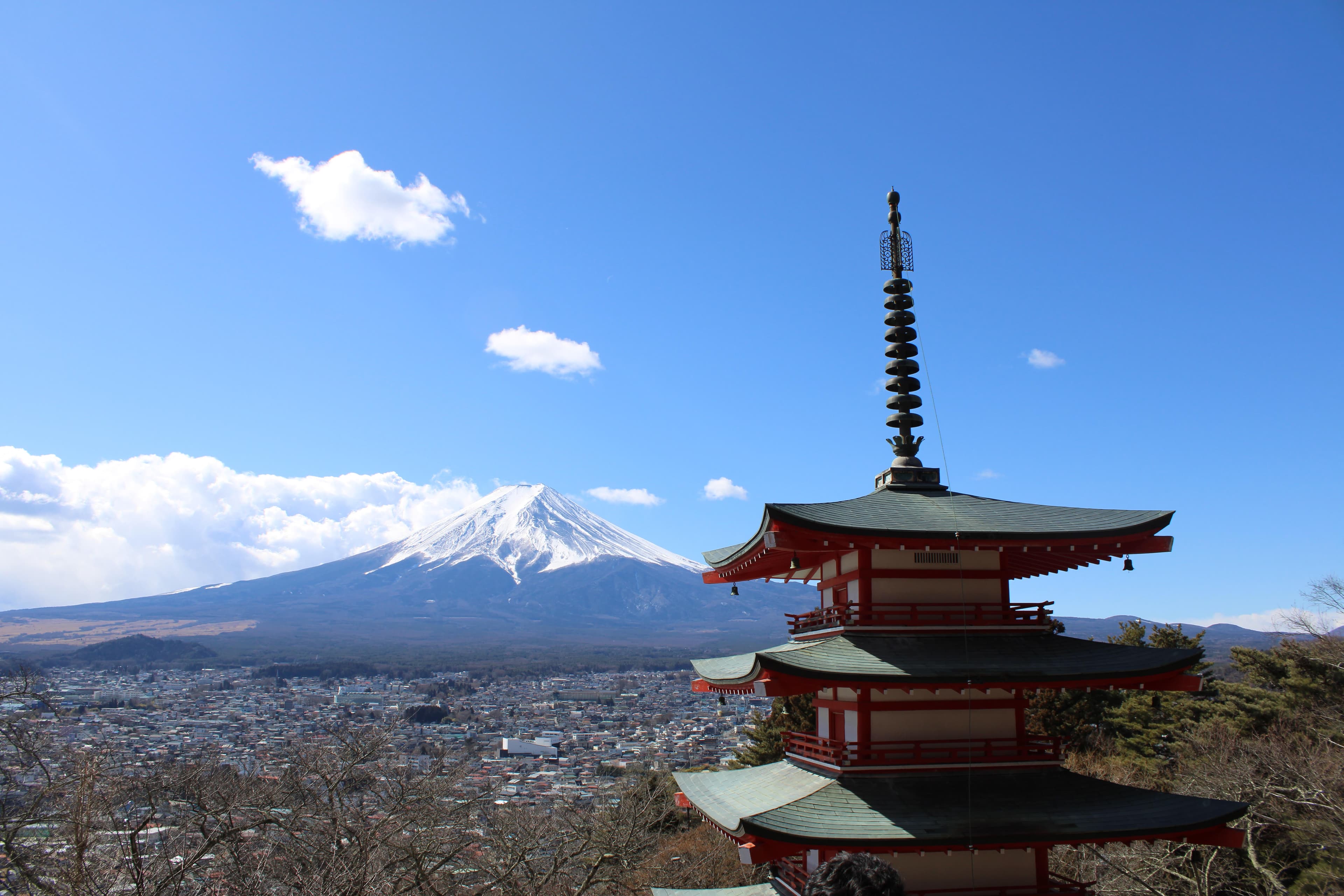 The Perfect 8-Day Travel Itinerary for Japan curated by Julia Brzezinska