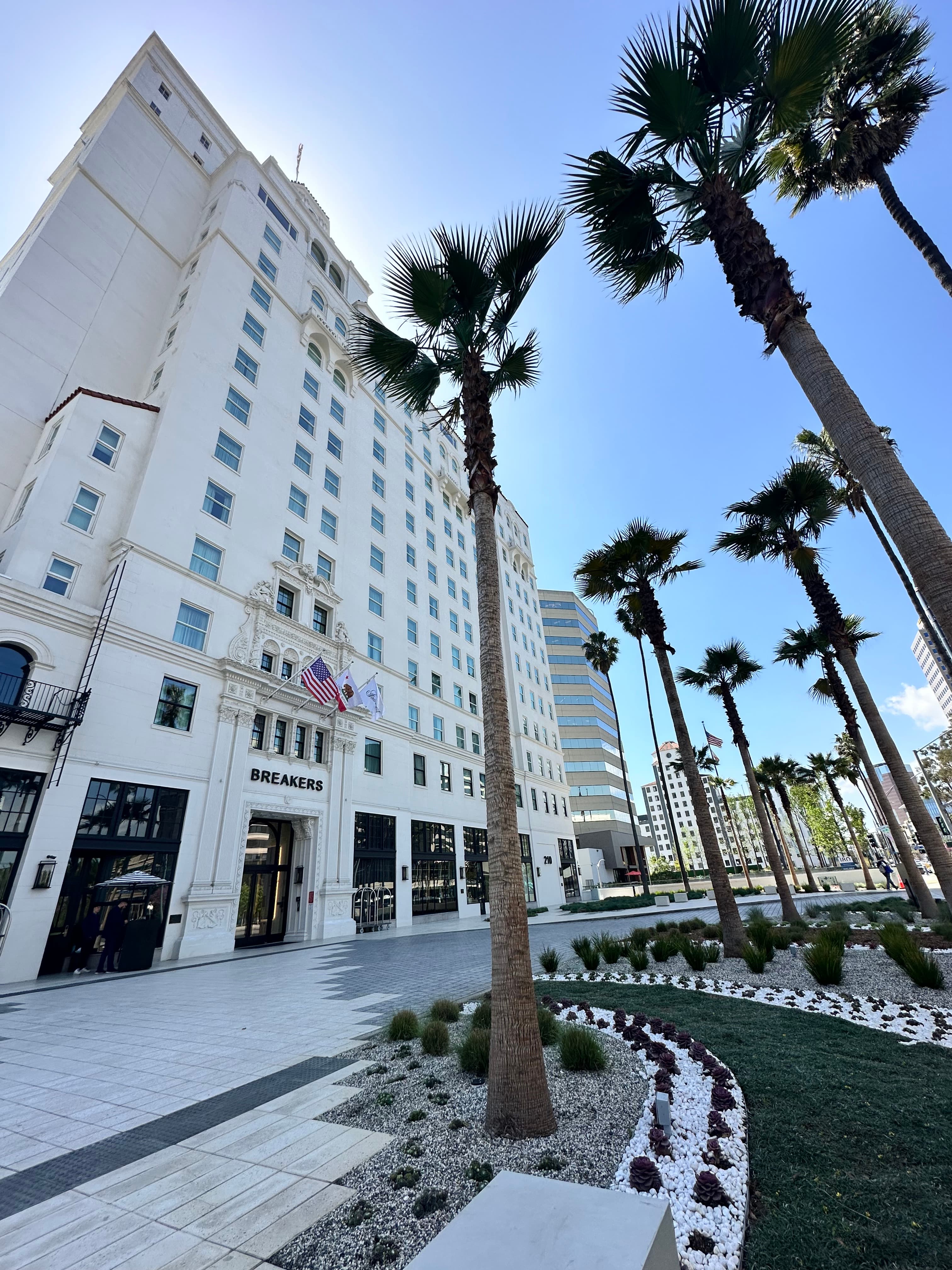 Fairmont Breakers Long Beach: A Historic Beauty with Modern Luxury curated by Amanda Kim