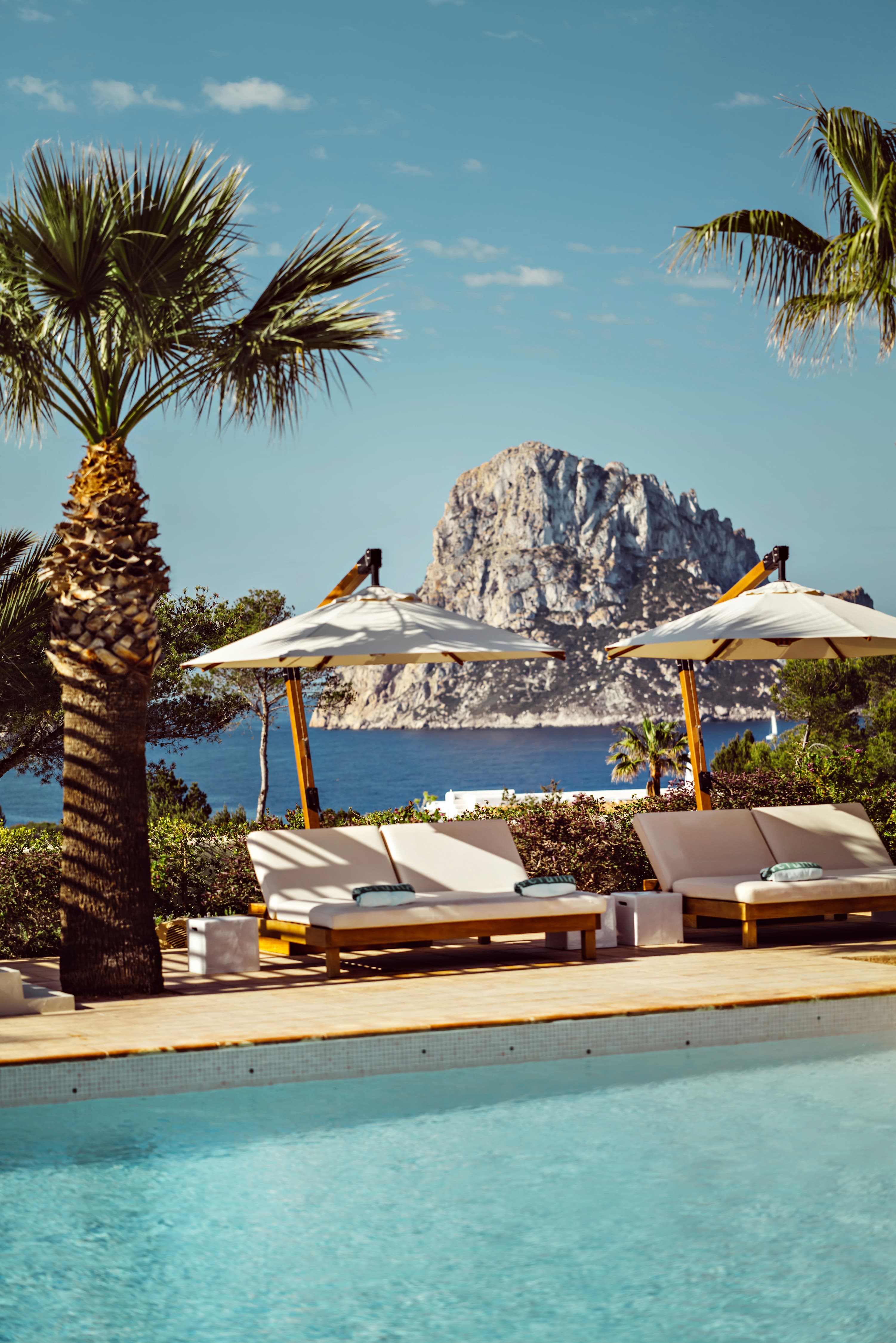 Hotel Spotlight: Discover the Magnetic Allure of Ibiza at Petunia curated by Simona Ispas