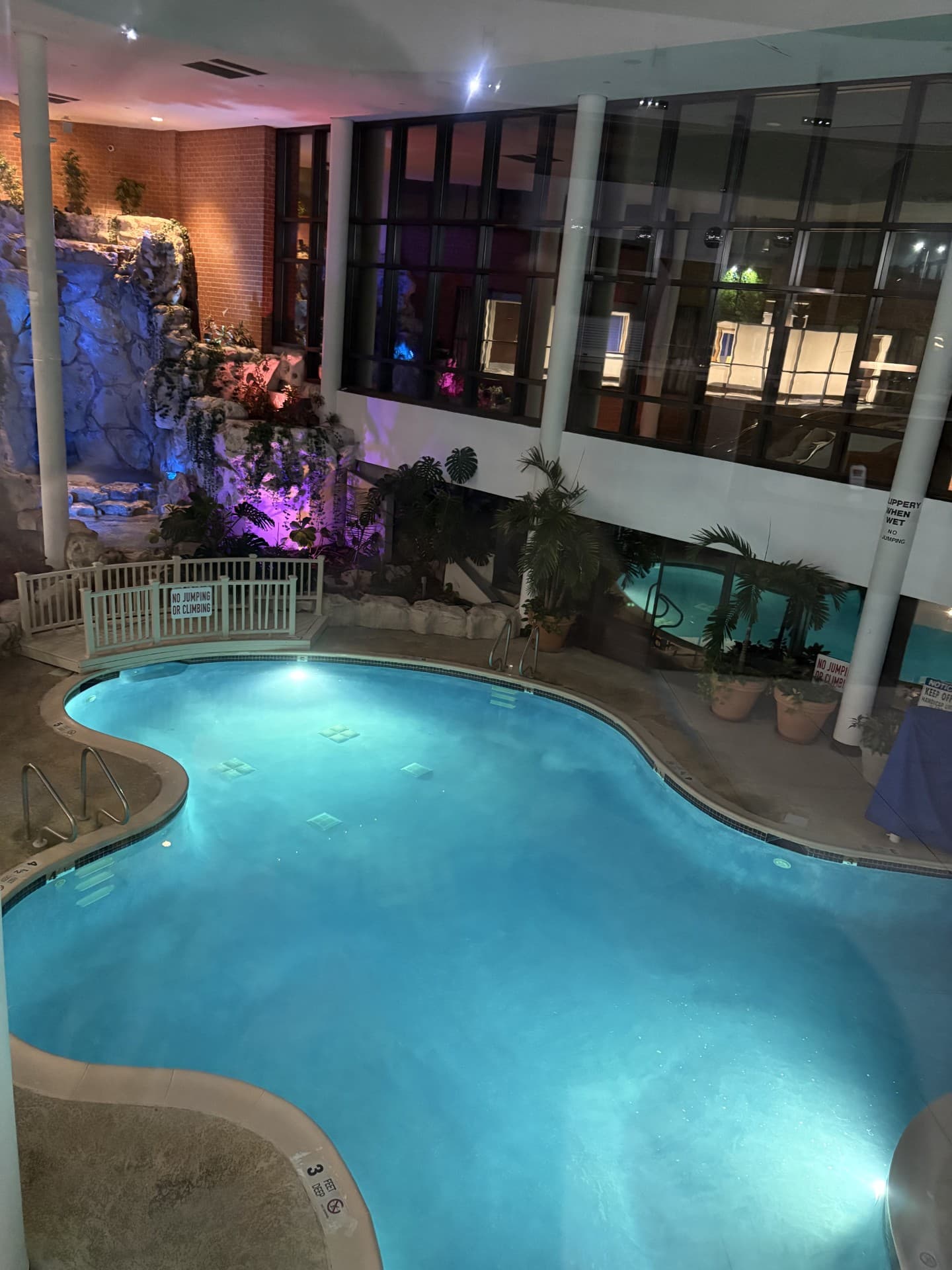 Long Island Luxury Found: Hilton Long Island Huntington curated by Matthew Alexander