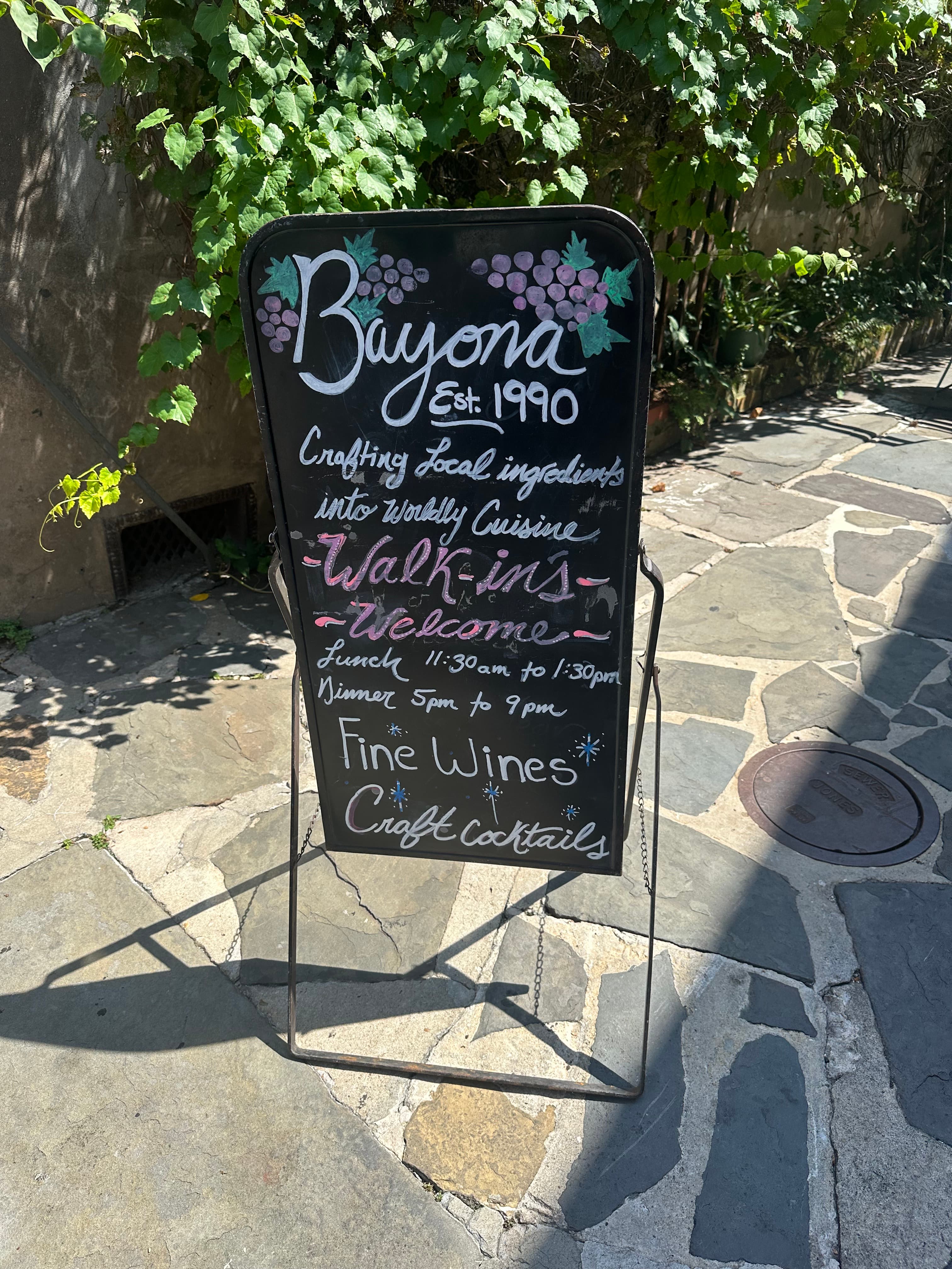 A Vegetarian’s Guide to New Orleans: Where to Eat, Drink & Have a Good Time curated by Swati Shah