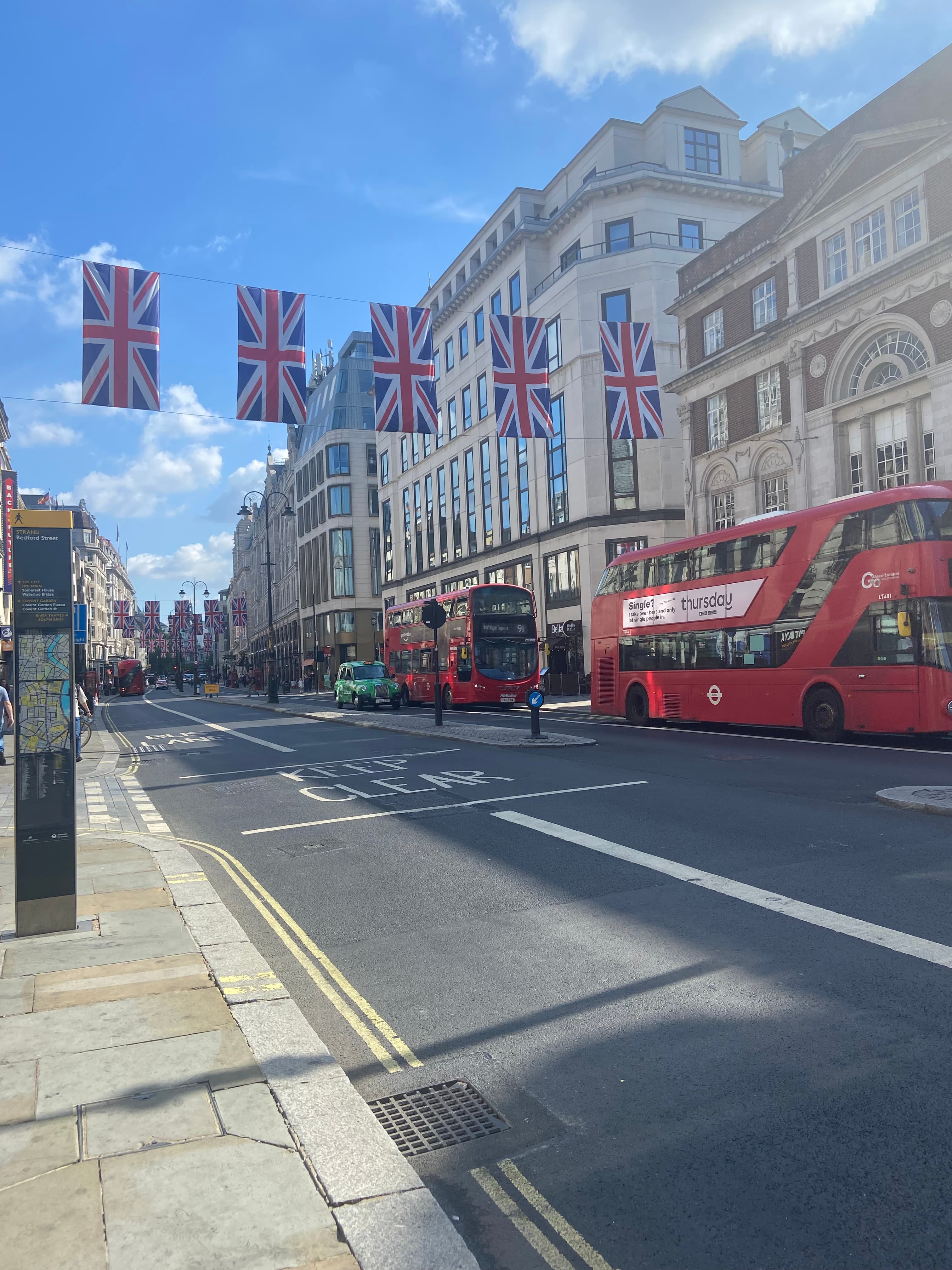 London's Calling! An Ambitious Traveler's Guide to Taking on London In 2 Days curated by Kendall Flynn