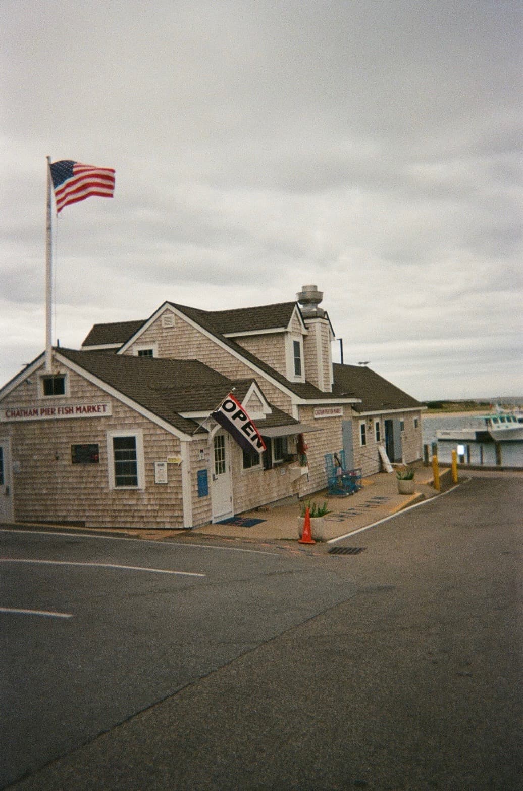 Cape Cod in 4 Days: A Couple's Guide to Love, Lobster & Lighthouses curated by Kiana Hershey