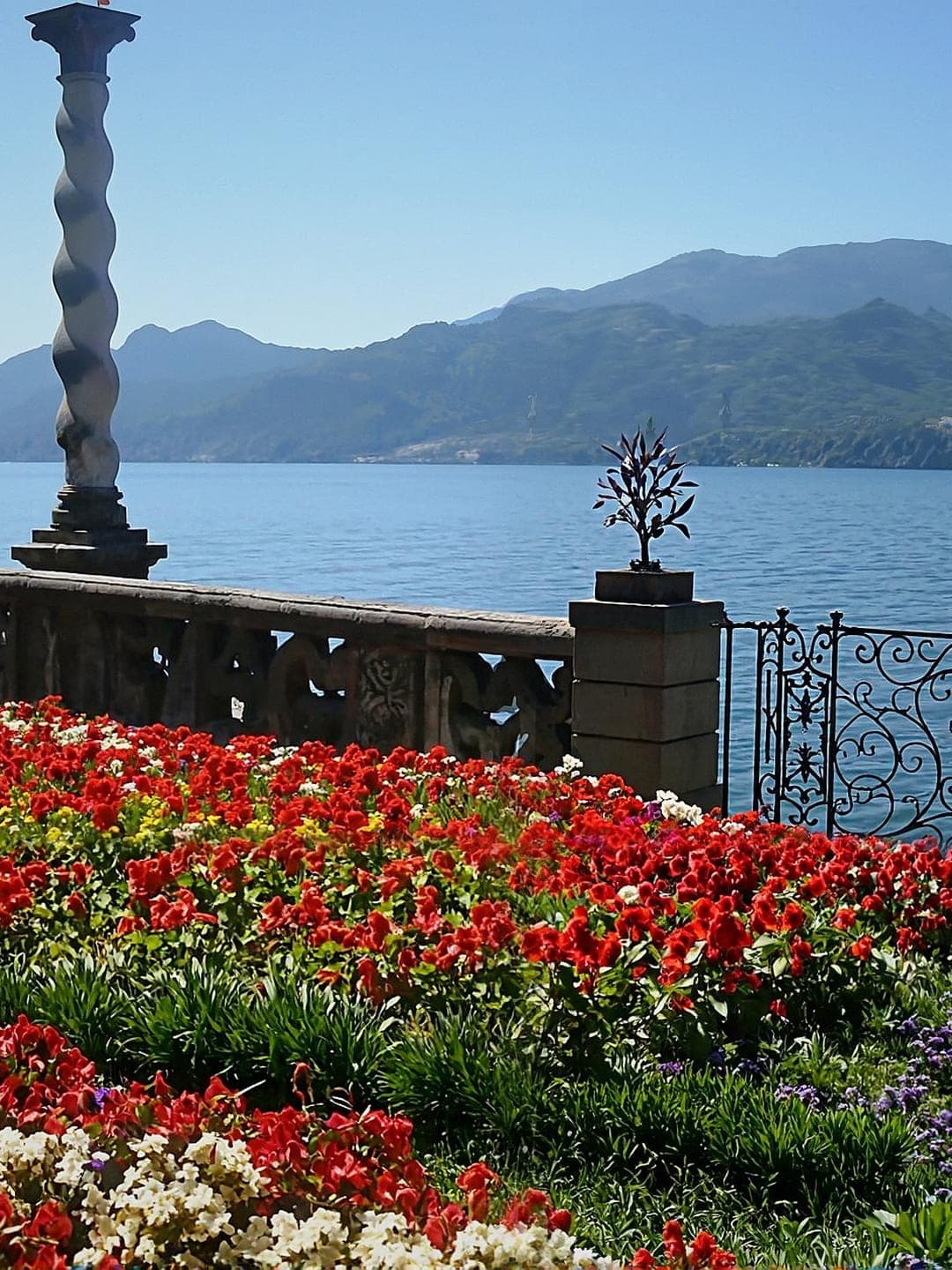 Lake Como in the Fall: Still Beautiful curated by Eva Dilmanian