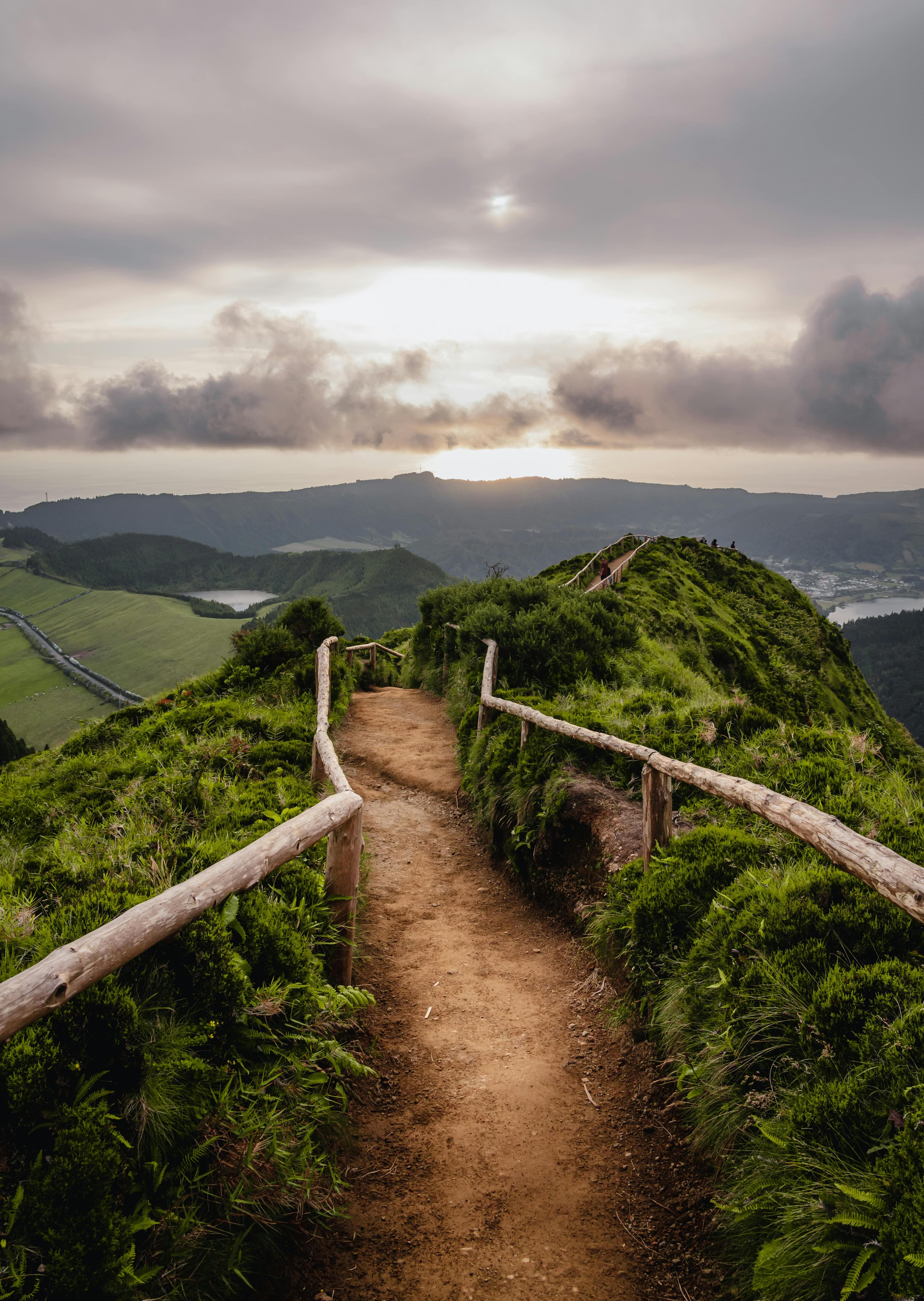 São Miguel, Azores, in 2 Weeks: The Expert Travel Guide curated by Paul Medeiros