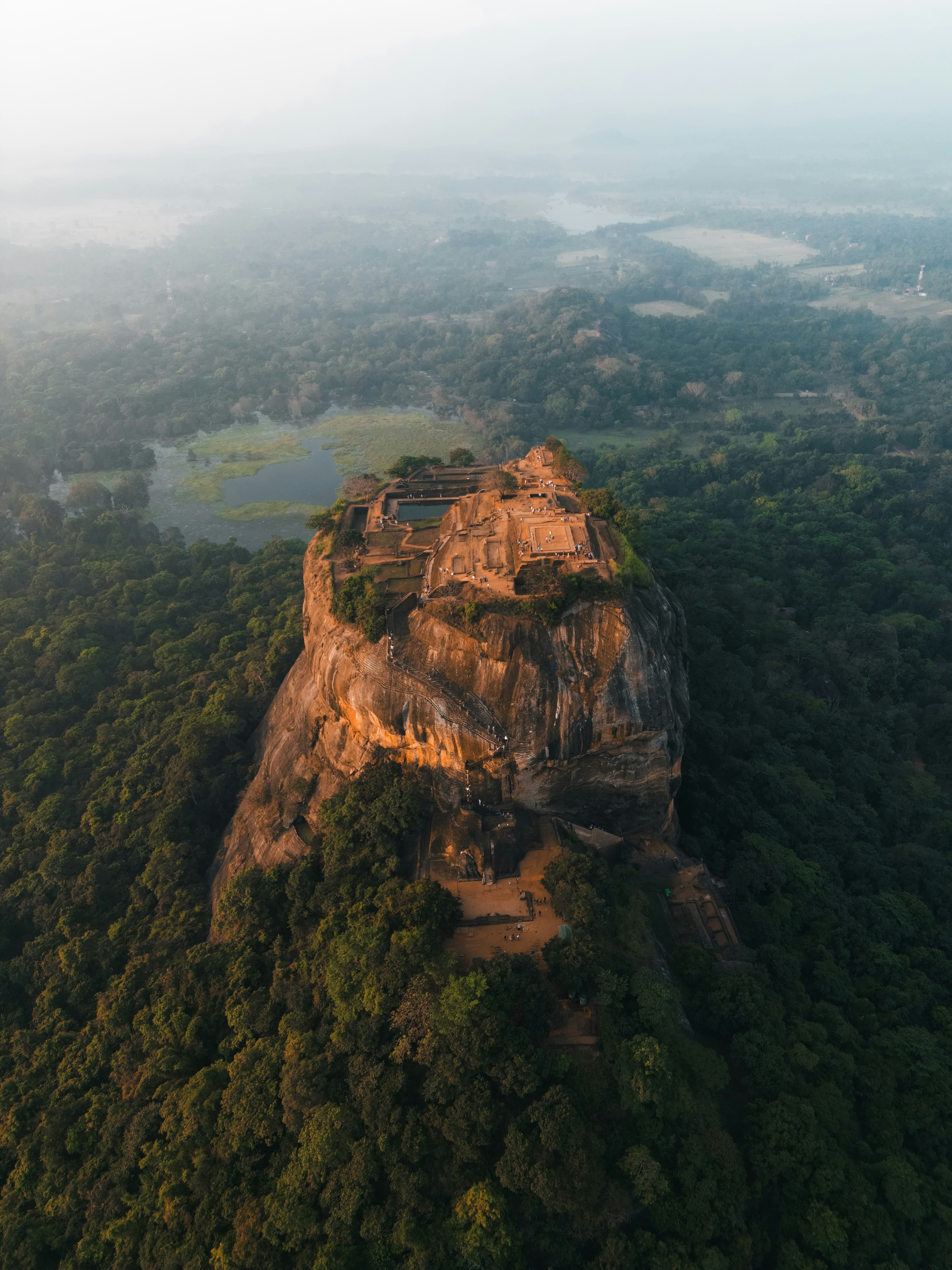 The Essence of Sri Lanka: A 14-Day Luxury Journey curated by Maria Misle
