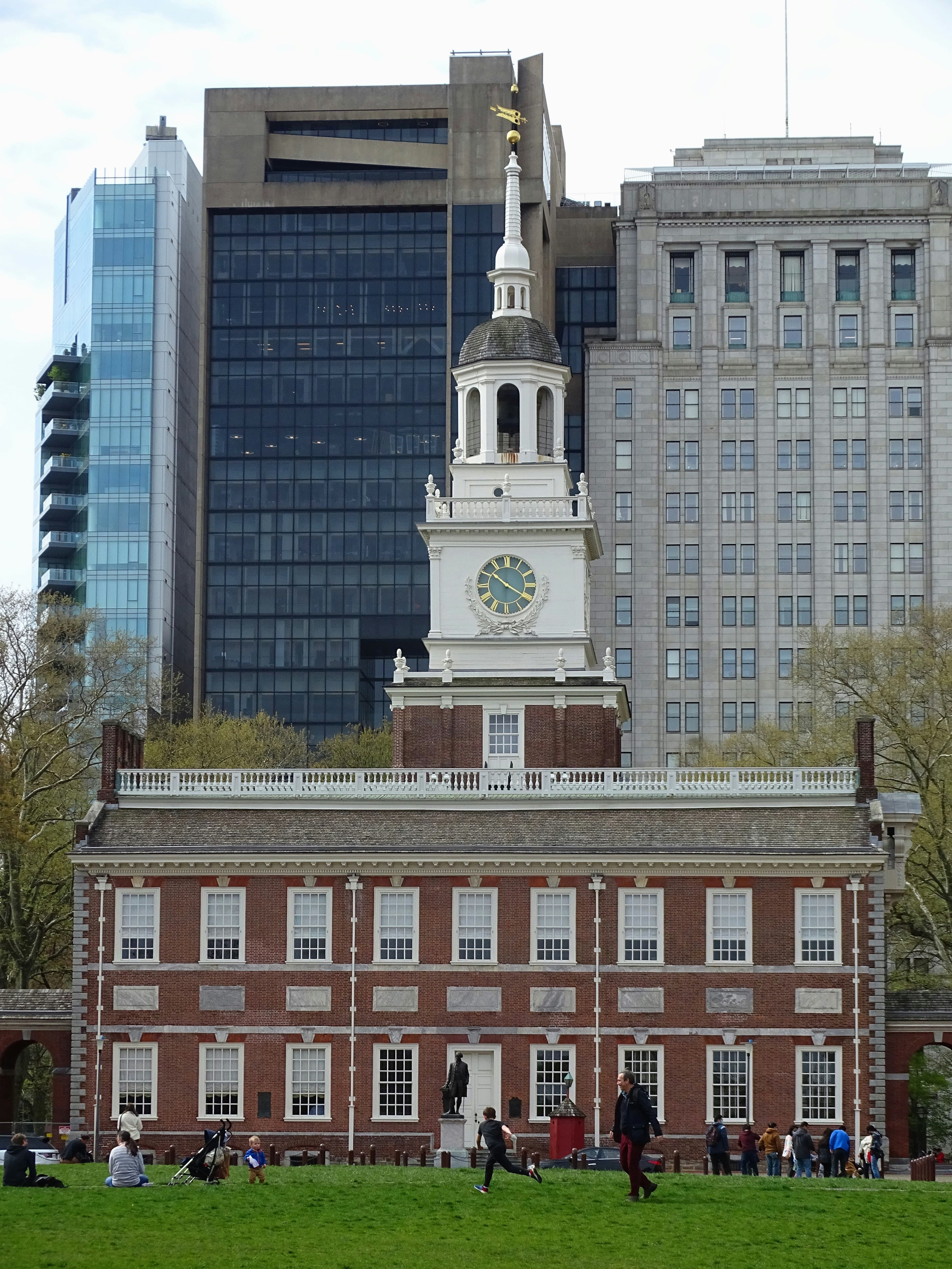 Iconic Philadelphia: Classic Guide to the Birthplace of America curated by Jeff Szakal