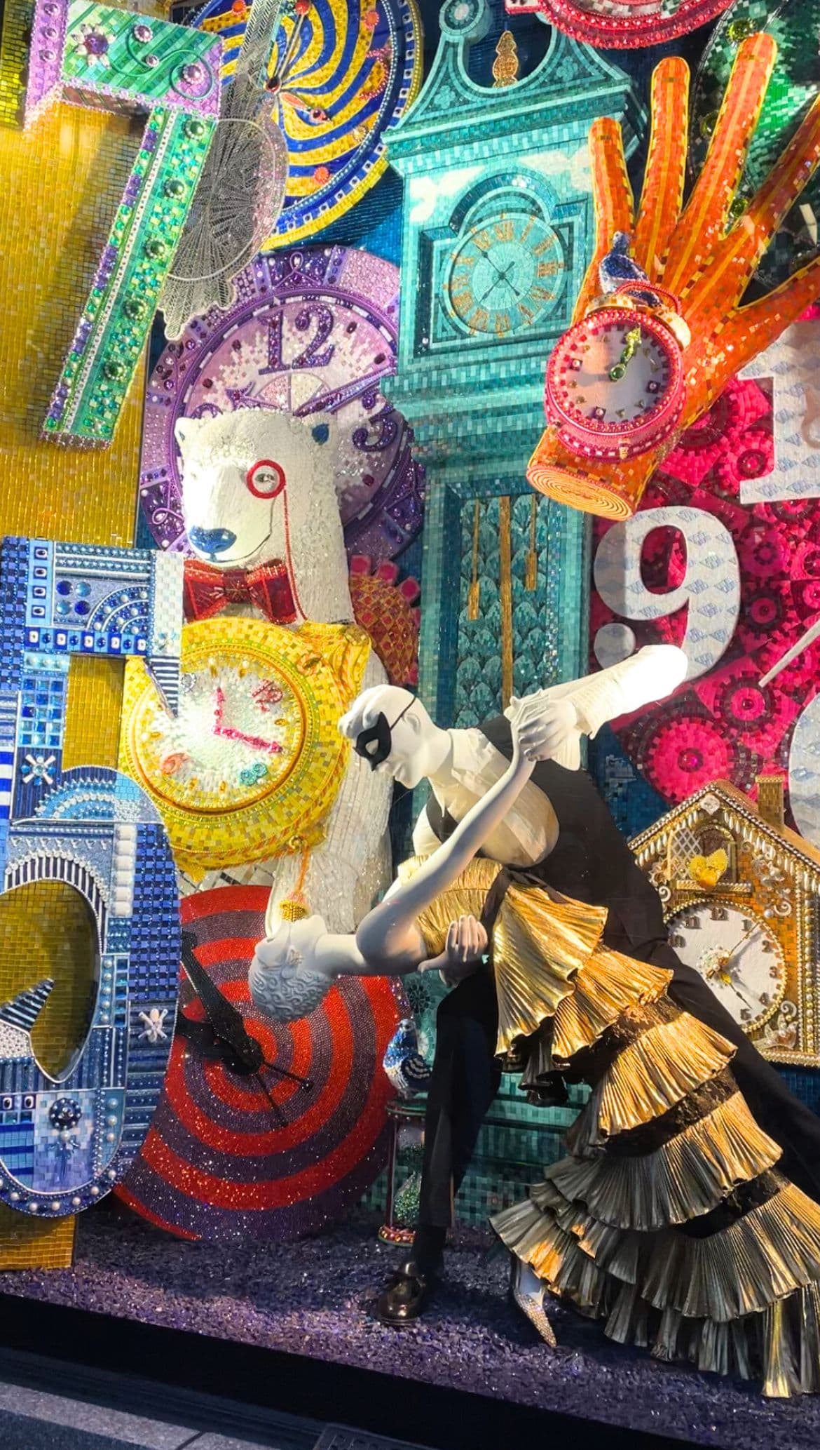 A Very Merry NYC Champagne Crawl: A Grown-Up Guide to Viewing 5th Avenue’s Holiday Windows curated by Rebecca Poulson