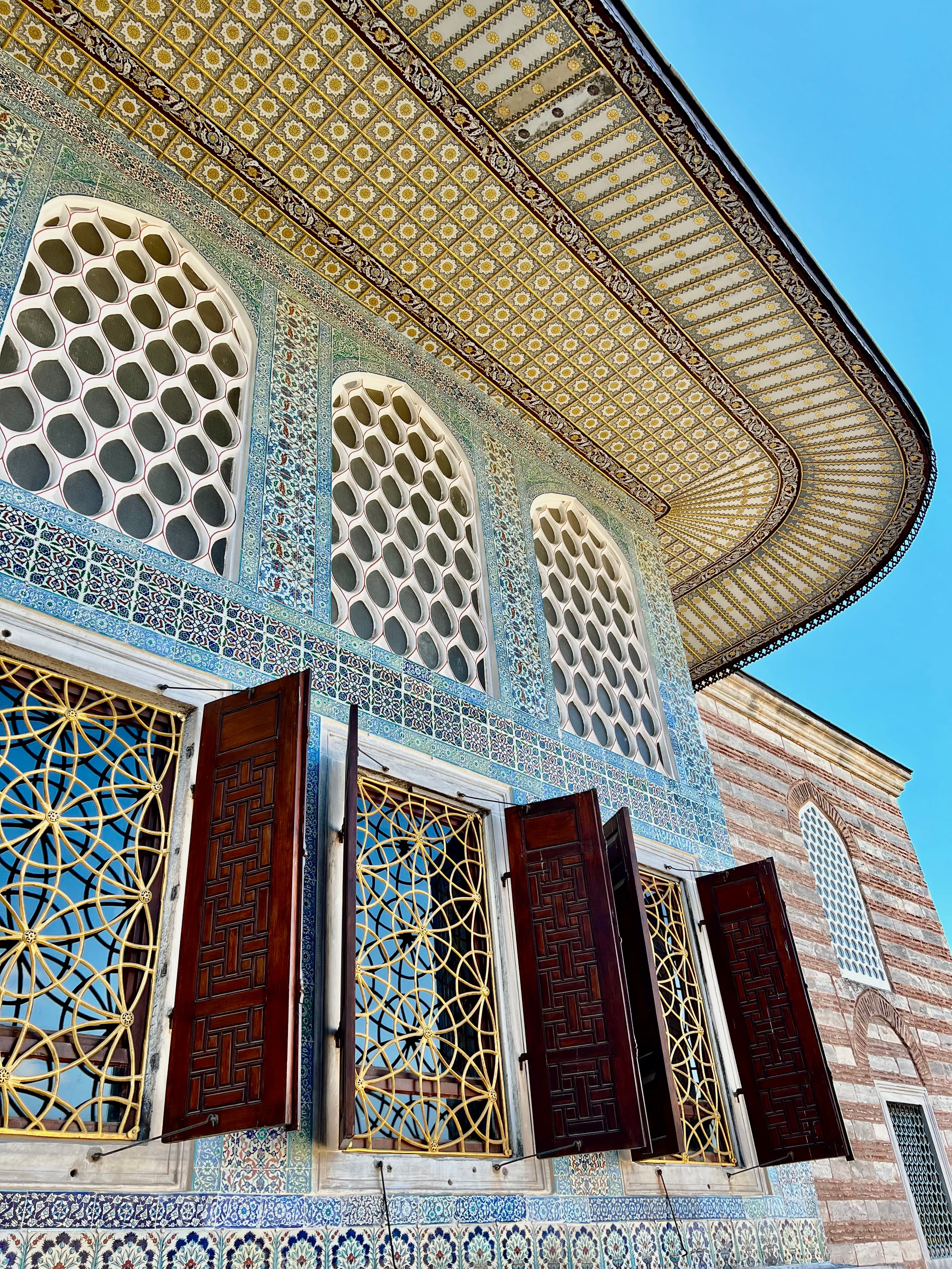 Istanbul Unveiled: A 6-Day Journey from Palaces to Bazaars curated by Tessa Austermuehle