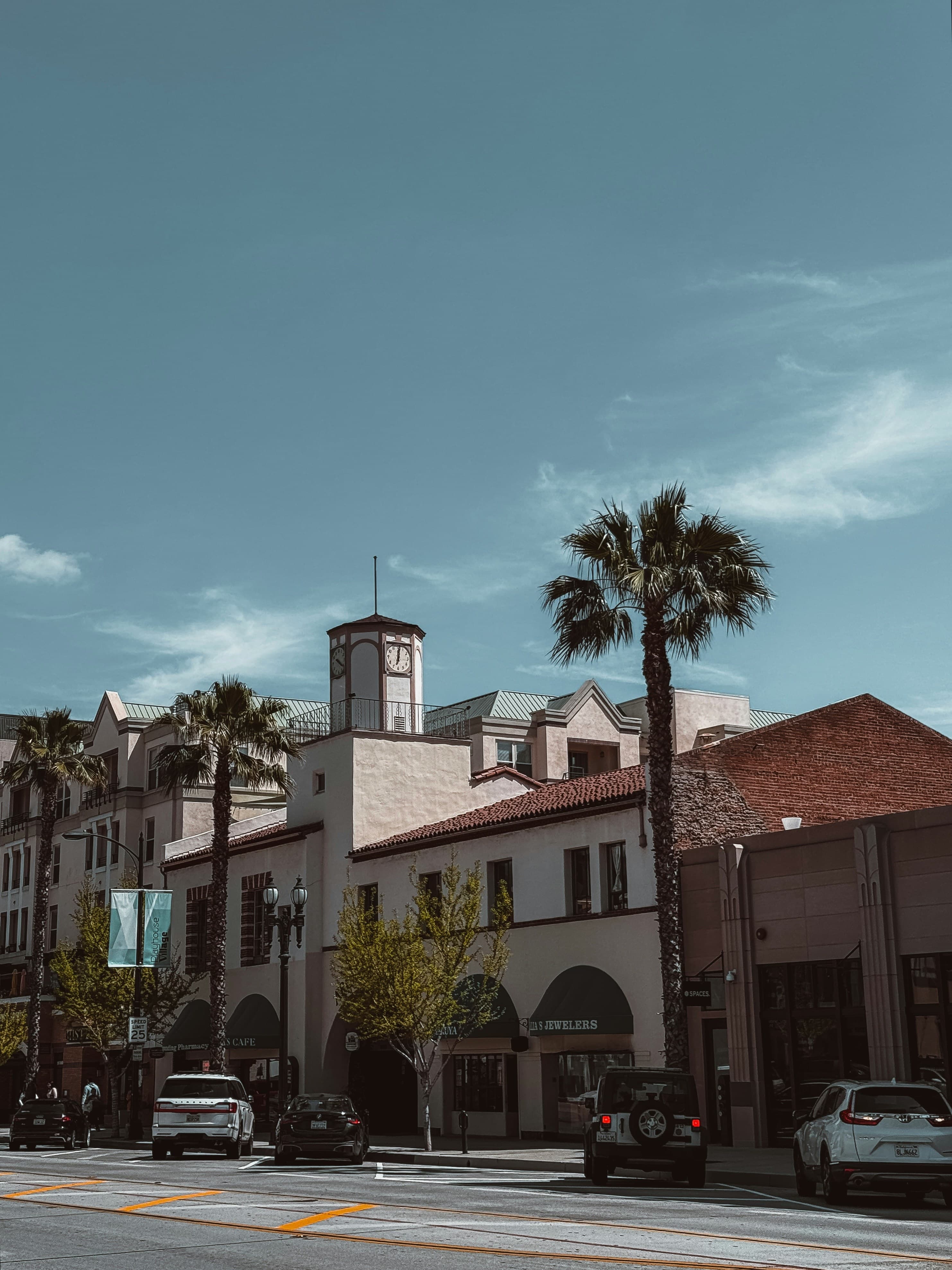 A Local's LA: 7-Day Itinerary for the Repeat Traveler curated by Jennifer Lee