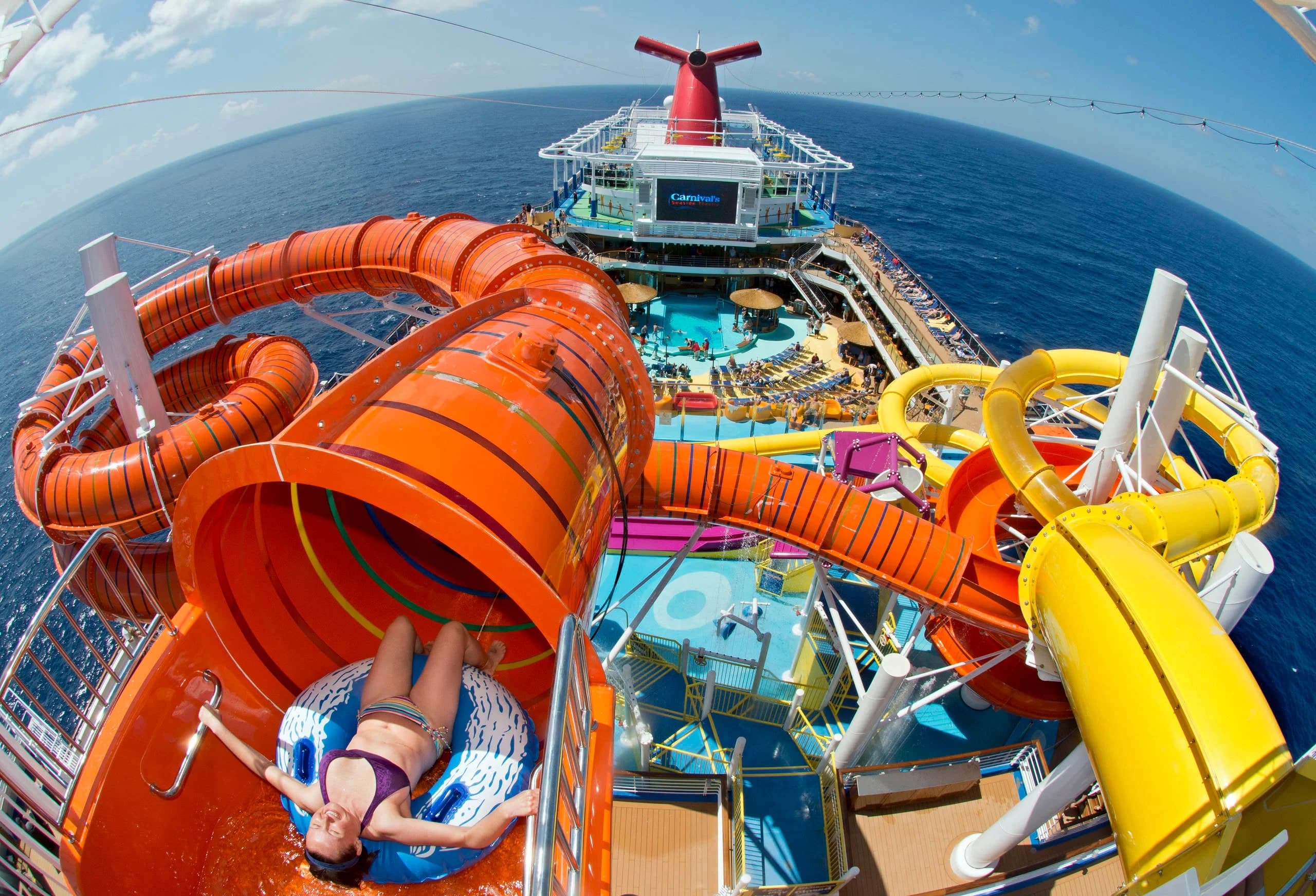 Sun, Sea & Smiles: A Family-Friendly Cruise Travel Guide curated by Amary Long