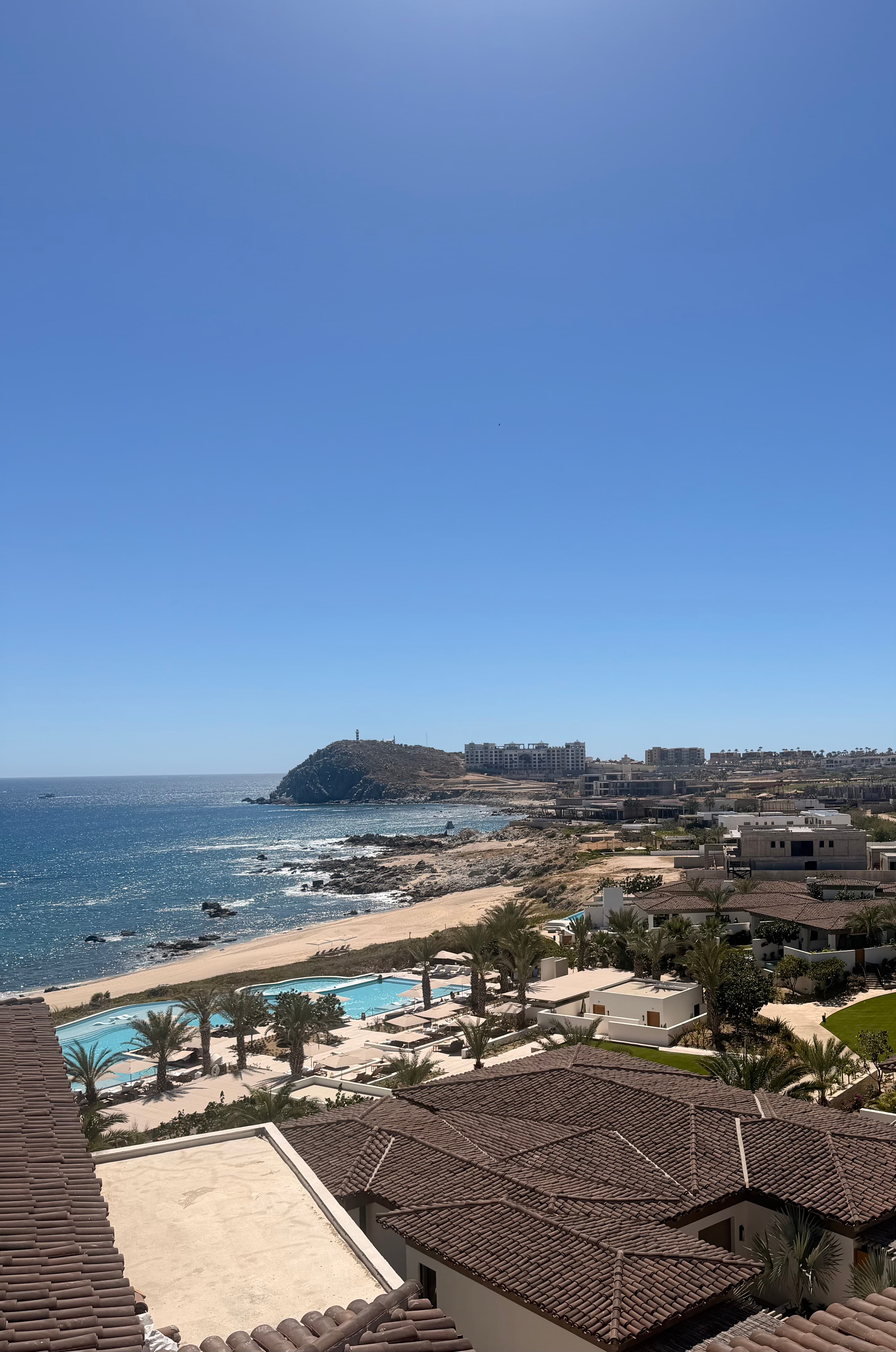 Cabo Luxury Travel Guide: Four Seasons Cabo del Sol for Food Lovers & Swimmable Beach Bliss curated by Candace Hall
