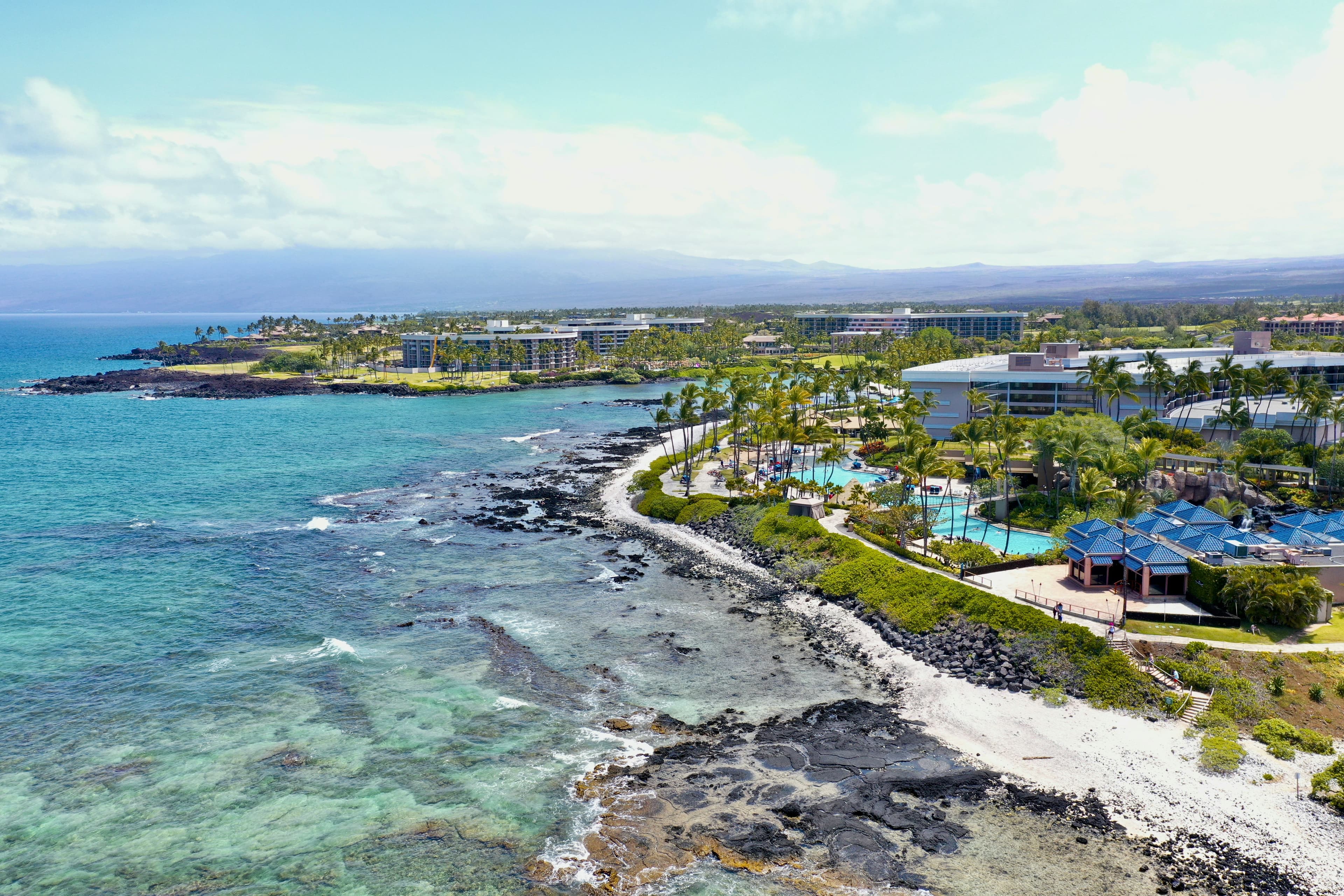 Hotel Spotlight: Hilton Waikoloa Village curated by Kristin Moreira
