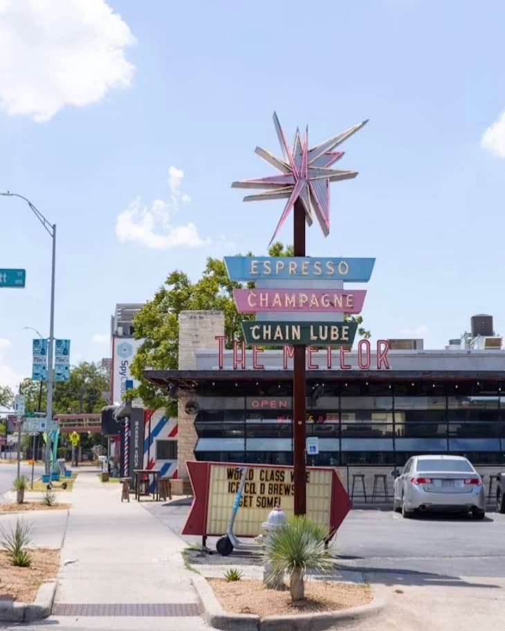 The Ultimate Girls’ Weekend in Austin, Texas: A 3-Day Itinerary curated by Leslie Shulman