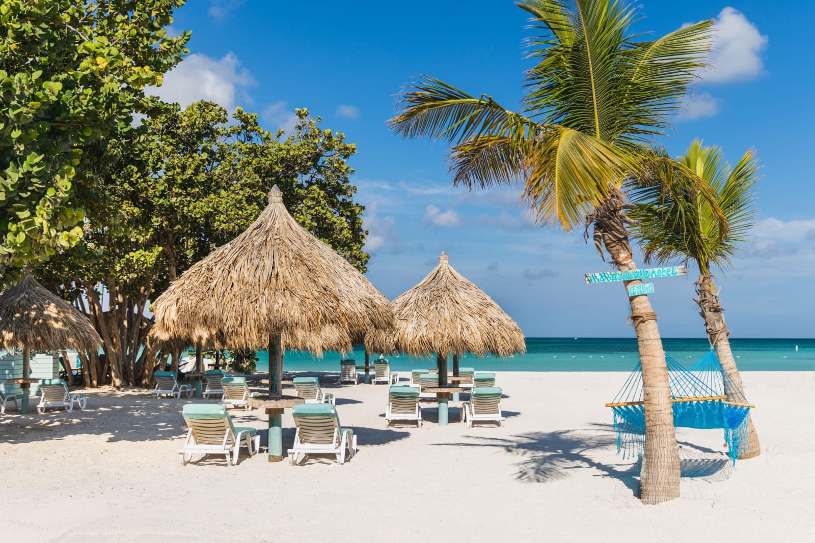 Relaxing in Paradise: Boutique Guide to a Luxury Aruba Getaway curated by Shannon Beel