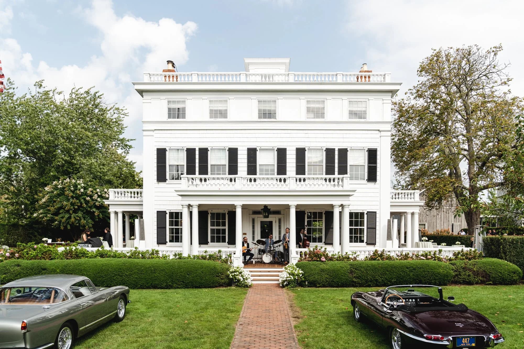 Your Complete Guide to The Hamptons curated by Stephanie Bloom