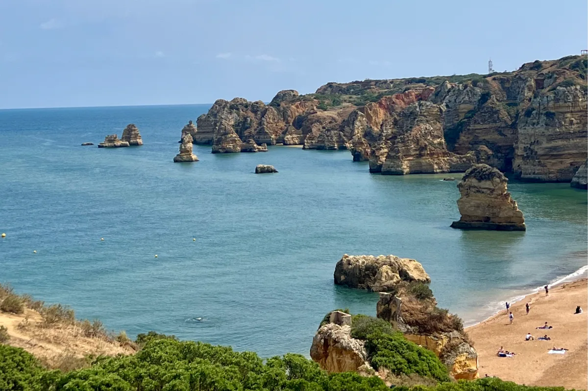 Algarve-Praia-Portugal-travel-guide
