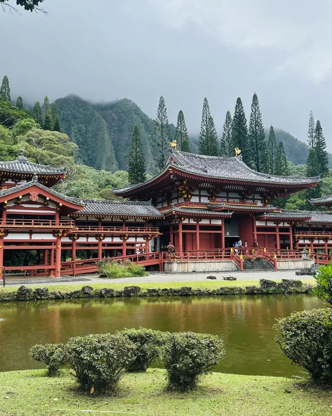 View of Byodo-In Temple