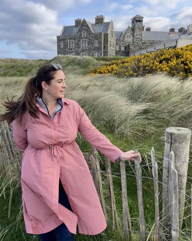 Picture of Allyson with Hotel Doonbeg Ireland in back