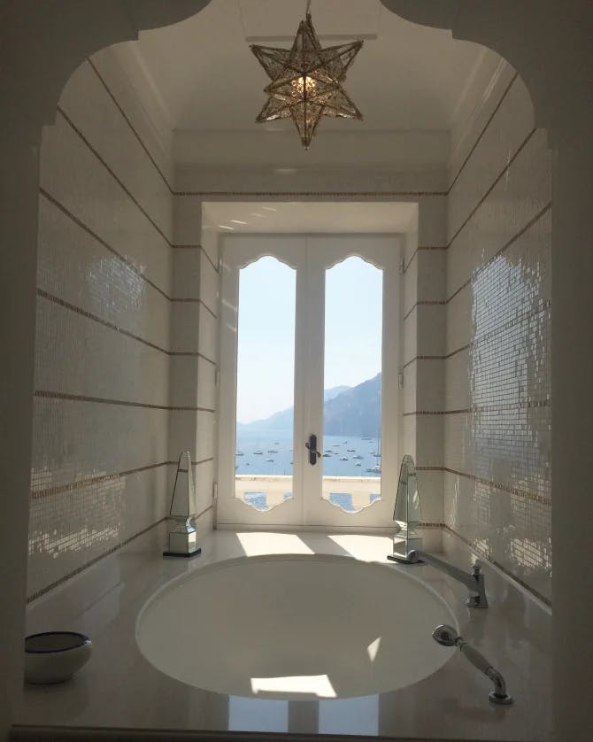 Bath in Villa TreVille
