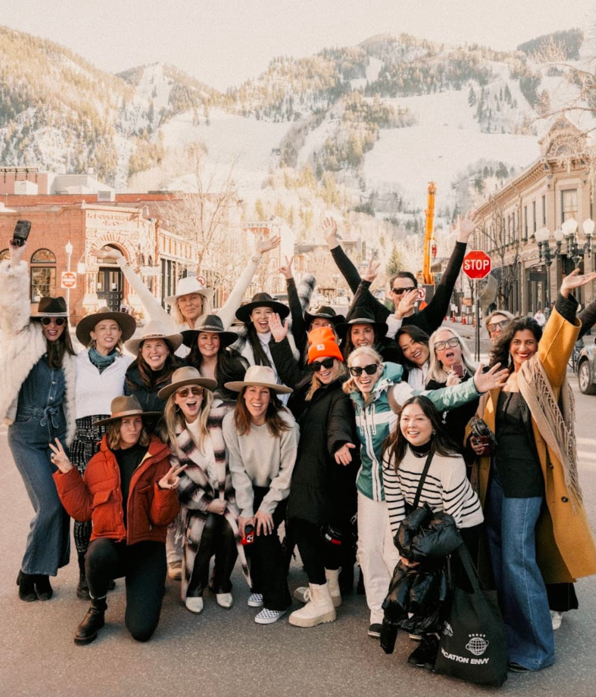 Fora - Travel agent rates & FAMs